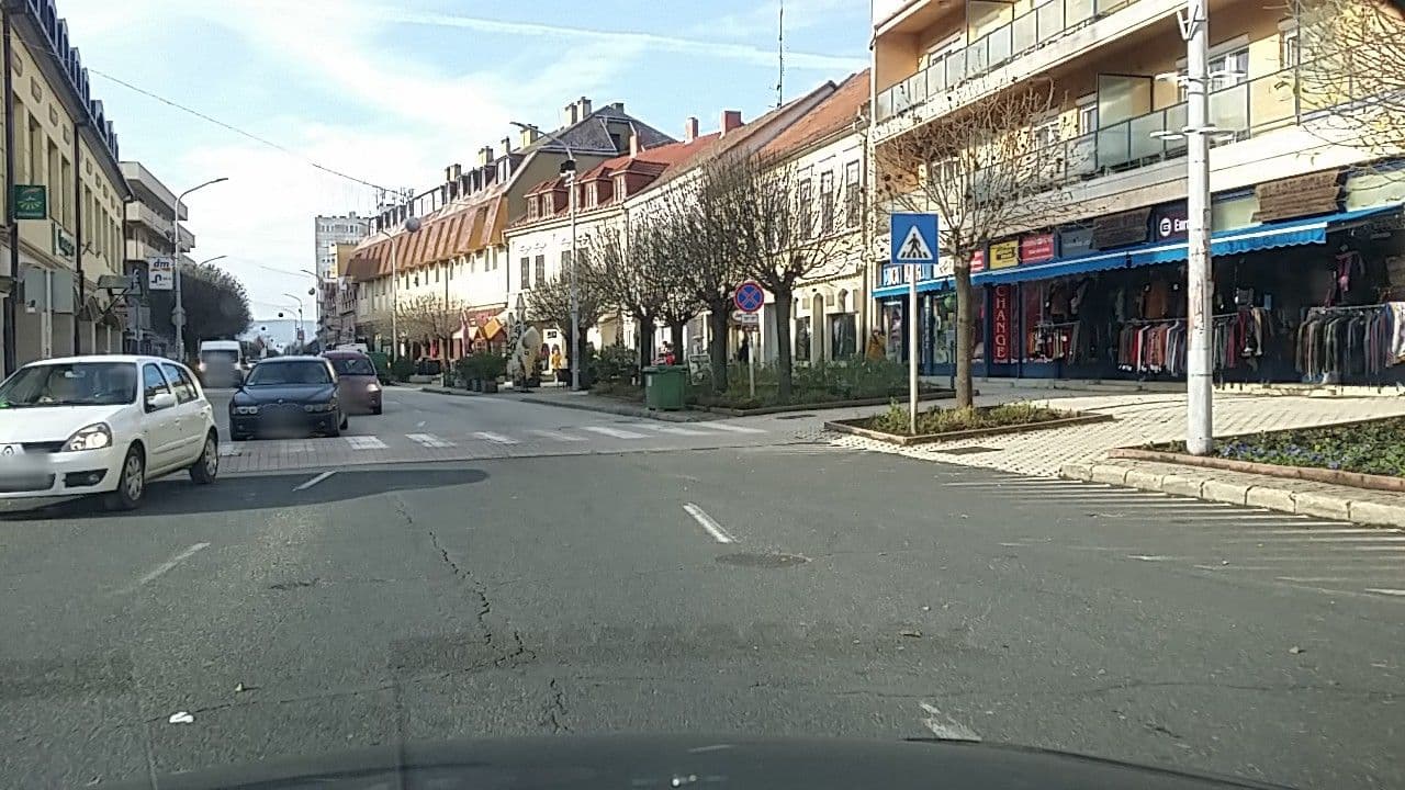 Street view near Tavas Barlang Apartman Tapolca, Tapolca — © vst (CC BY-SA · Mapillary)