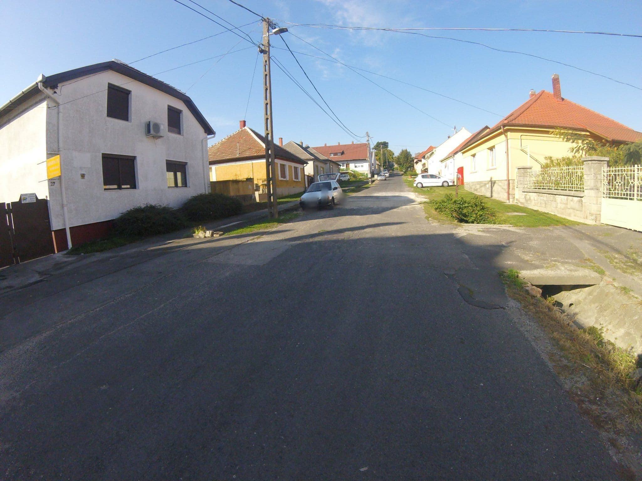 Street view near Abszolut Vendeghaz, Keszthely — © utvonalfelmeresek (CC BY-SA · Mapillary)