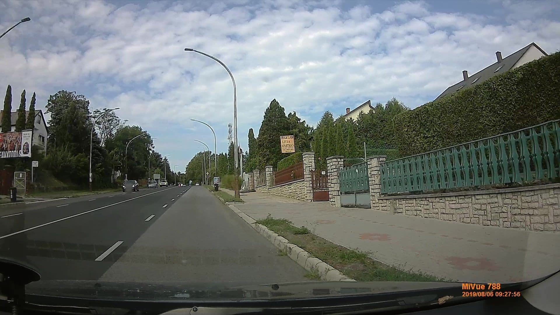 Street view near Lívia Apartmanház, Balatonföldvár — © geox123 (CC BY-SA · Mapillary)