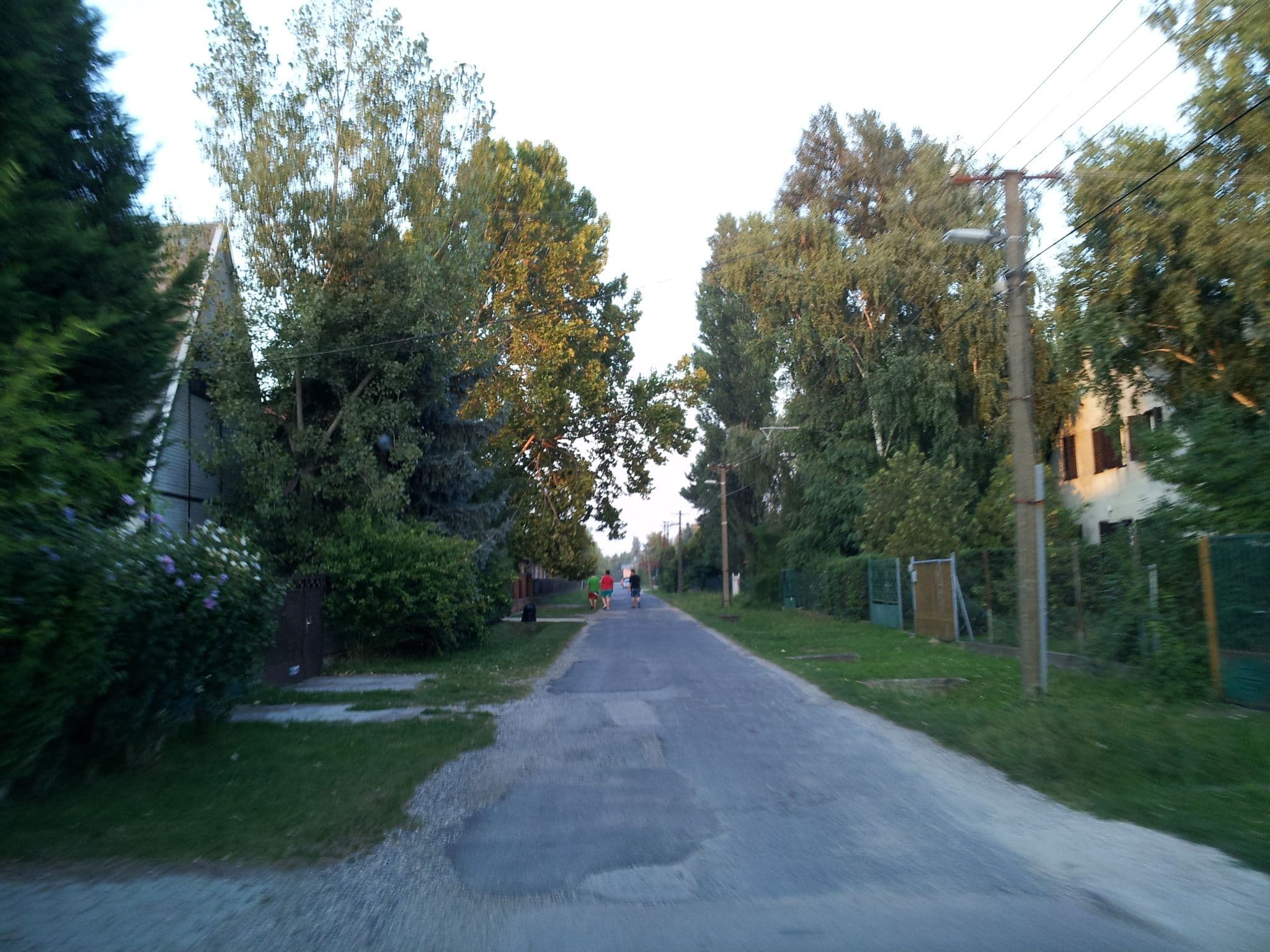 Street view near JávorSzarvas Resort&Spa*****, Zamárdi — © kolesajr (CC BY-SA · Mapillary)