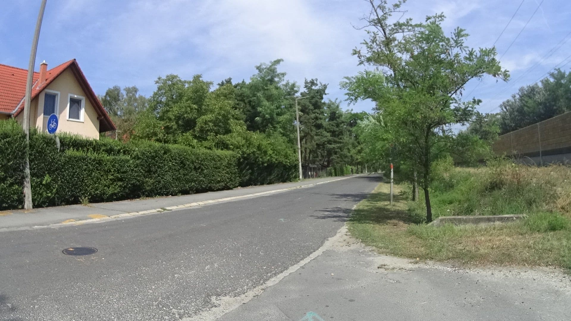 Street view near József Üdülőház, Balatonboglár — © ramap (CC BY-SA · Mapillary)