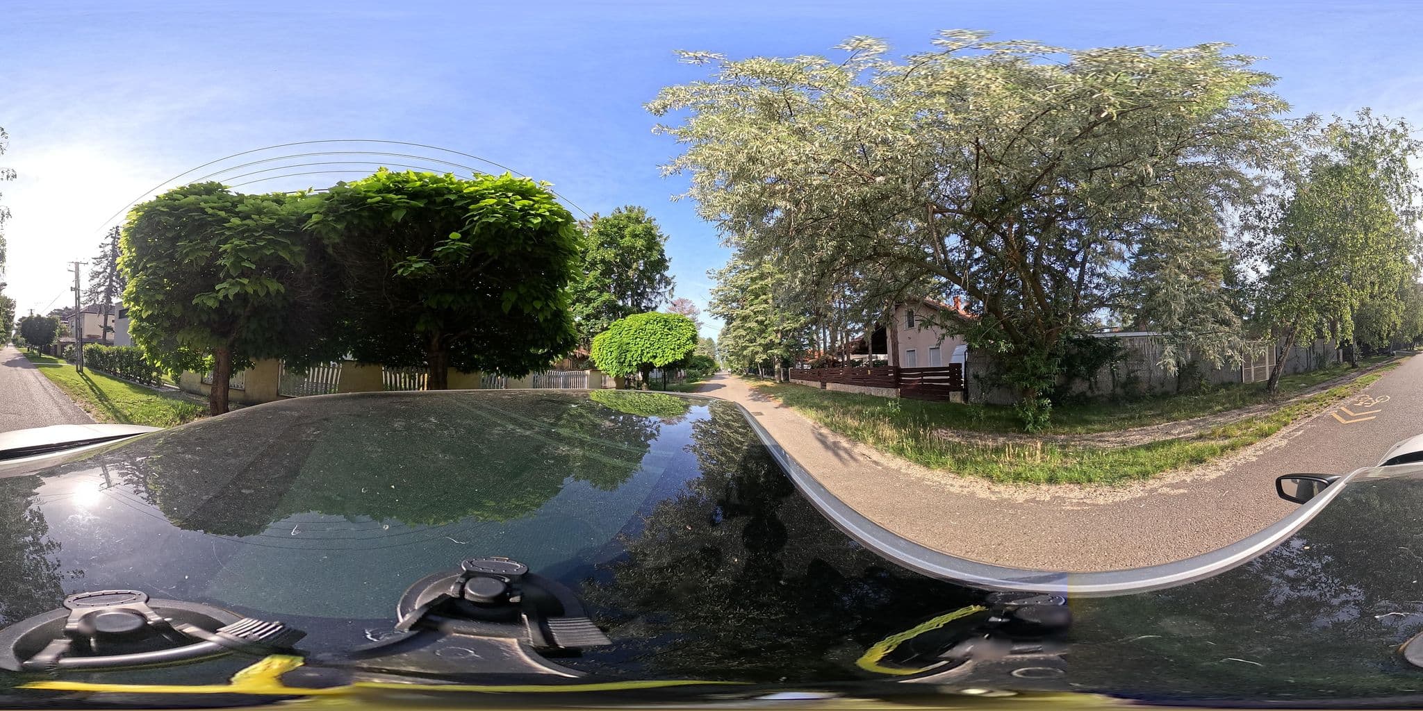 Street view near Balaton 55, Zamárdi — © kami911 (CC BY-SA · Mapillary)