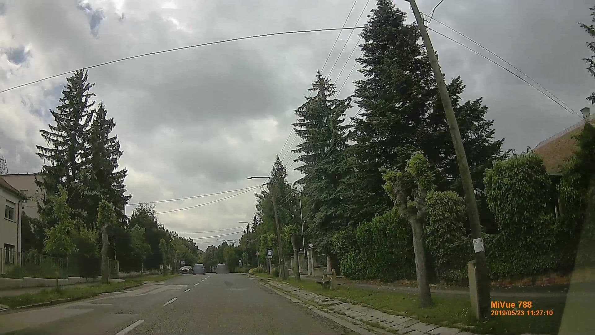 Street view near Ket Lotti Villa Wellness Pension, Veszprém — © geox123 (CC BY-SA · Mapillary)