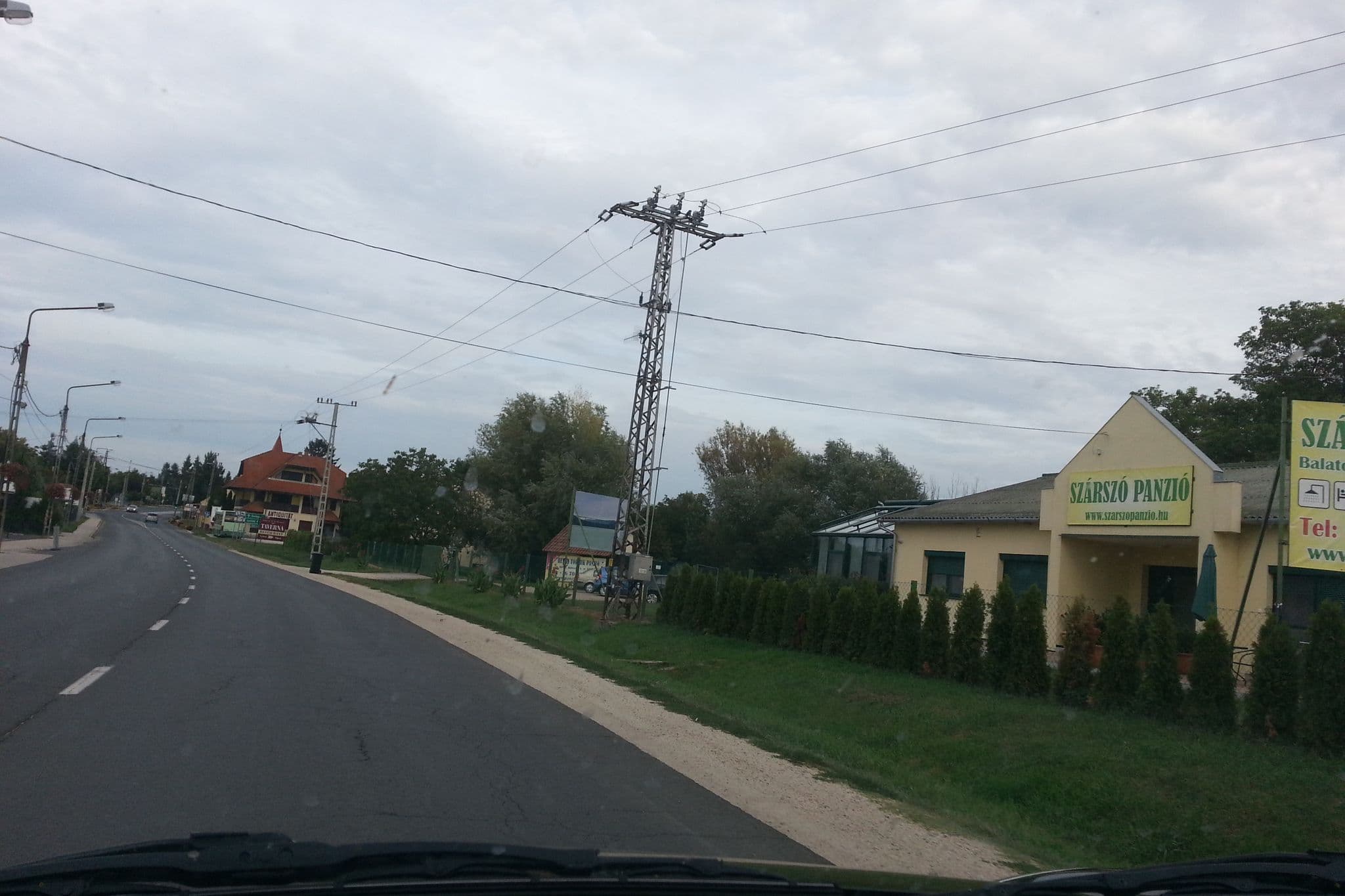 Street view near Szárszó Panzió, Balatonszárszó — © gmarta (CC BY-SA · Mapillary)