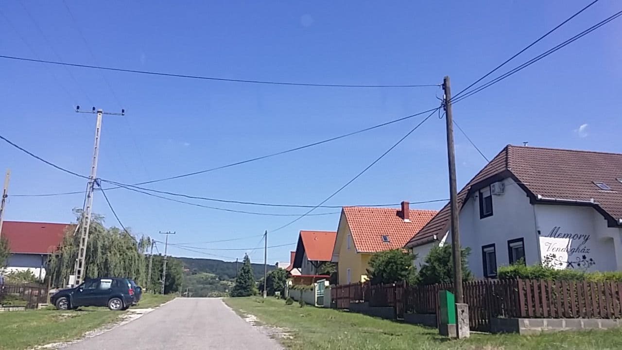Street view near Memory Vendégház Várvölgy, Cserszegtomaj — © utvonalfelmeresek (CC BY-SA · Mapillary)