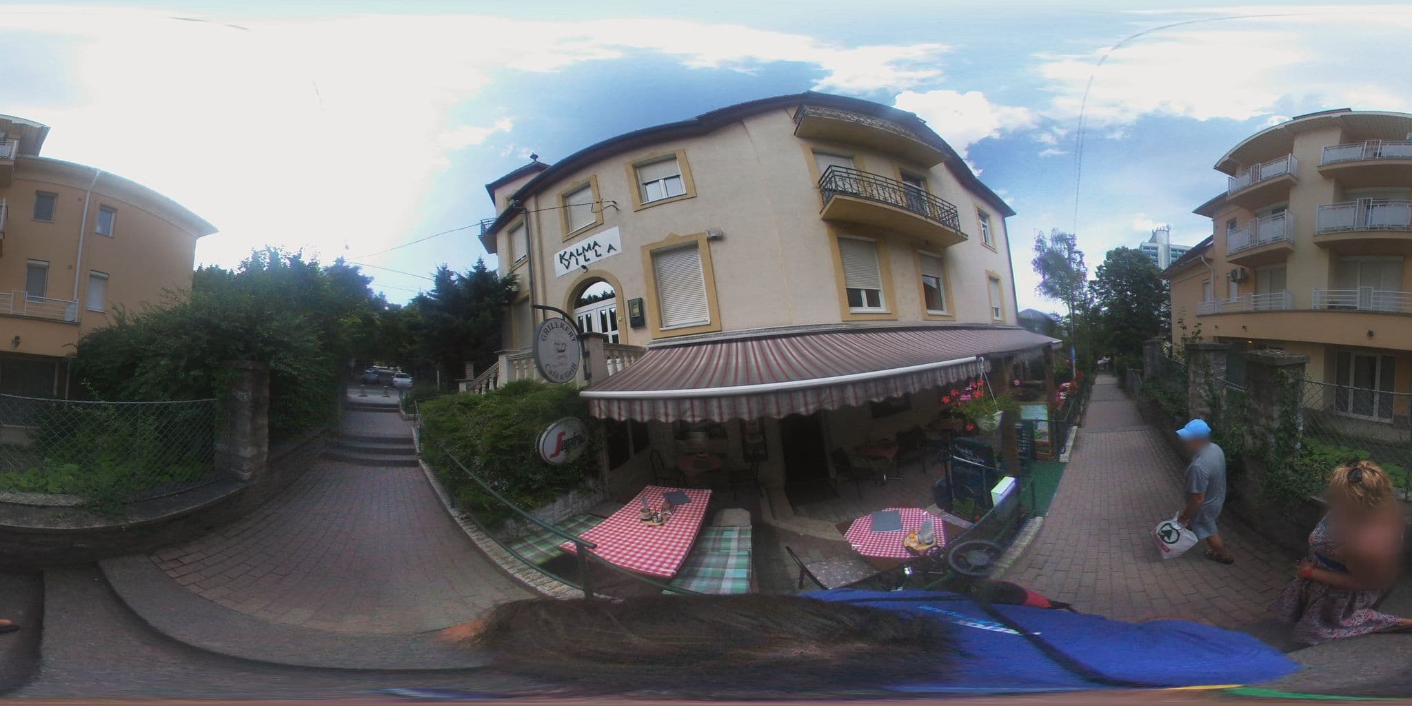 Street view near Suzanna Apartman Hévíz, Hévíz — © kami911 (CC BY-SA · Mapillary)