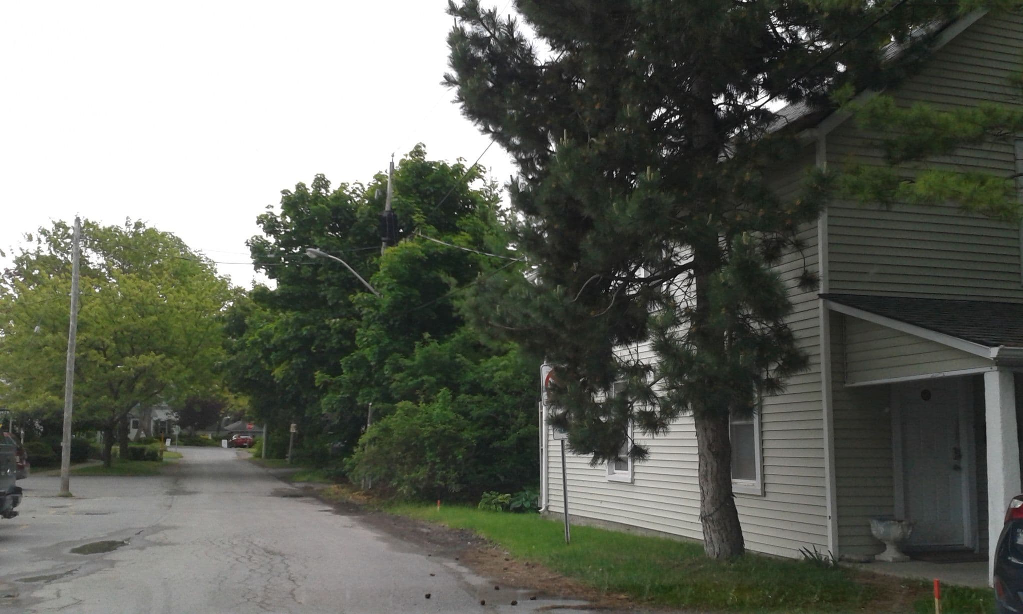 Street view near Drake Devonshire, Prince Edward — © thetornado76 (CC BY-SA · Mapillary)