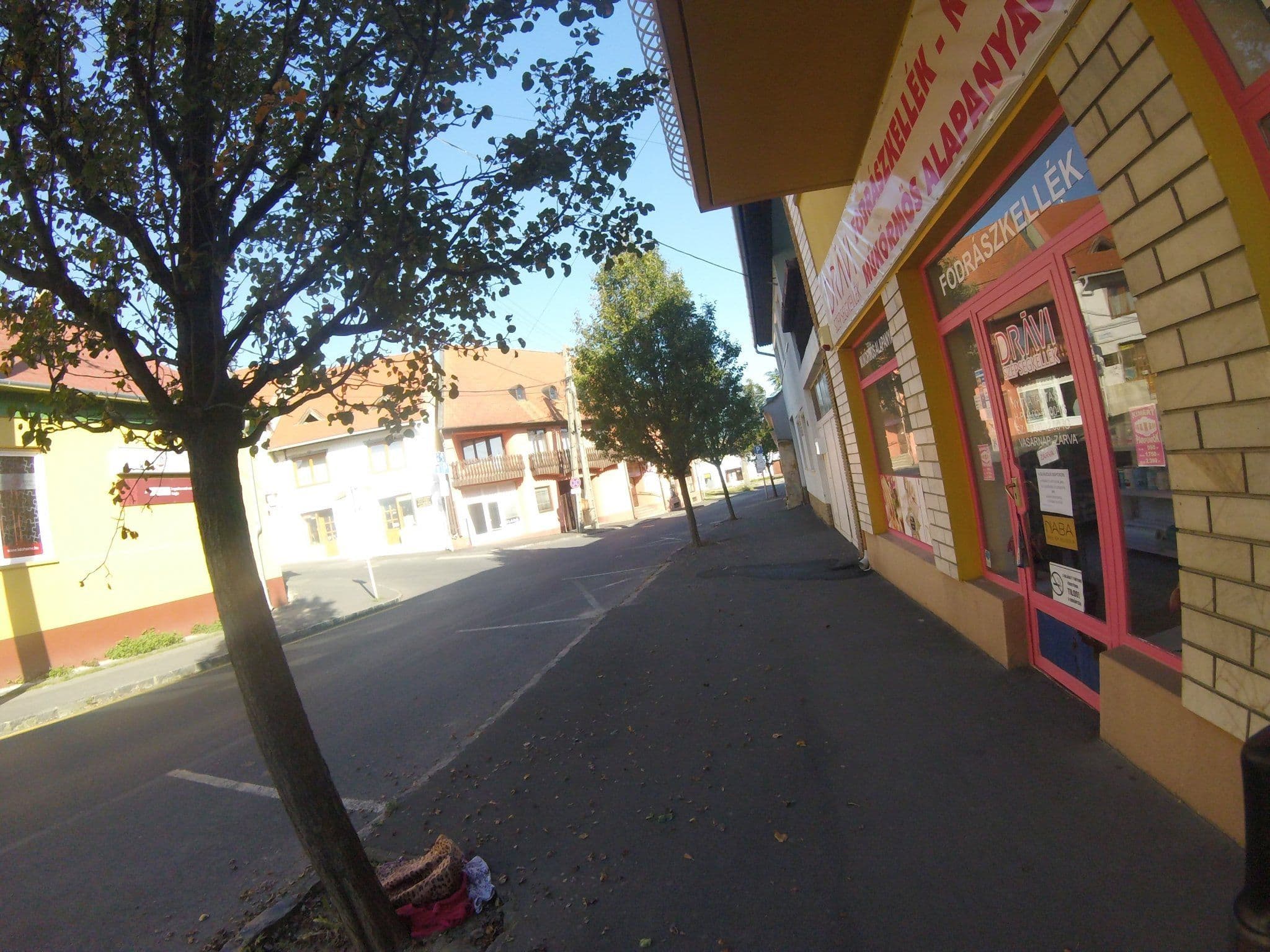 Street view near Monarchia Vendégház, Keszthely — © utvonalfelmeresek (CC BY-SA · Mapillary)