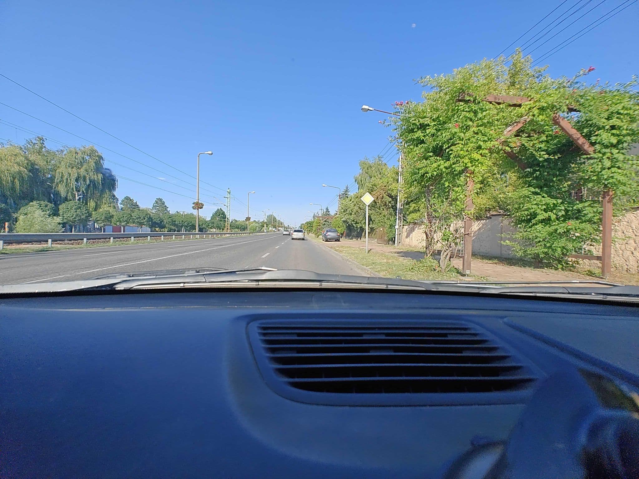 Street view near Villa Mauro, Zamárdi — © Winner_hun (CC BY-SA · Mapillary)