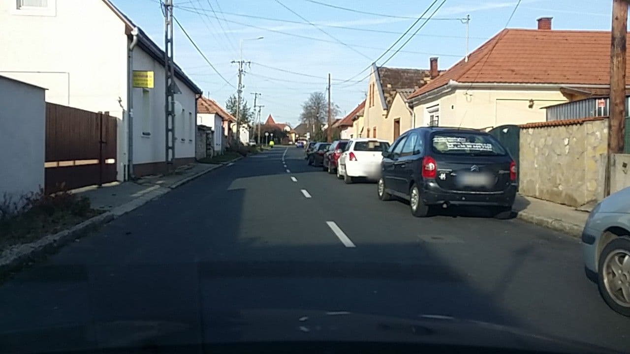 Street view near Mónika Panzió, Tapolca — © vst (CC BY-SA · Mapillary)