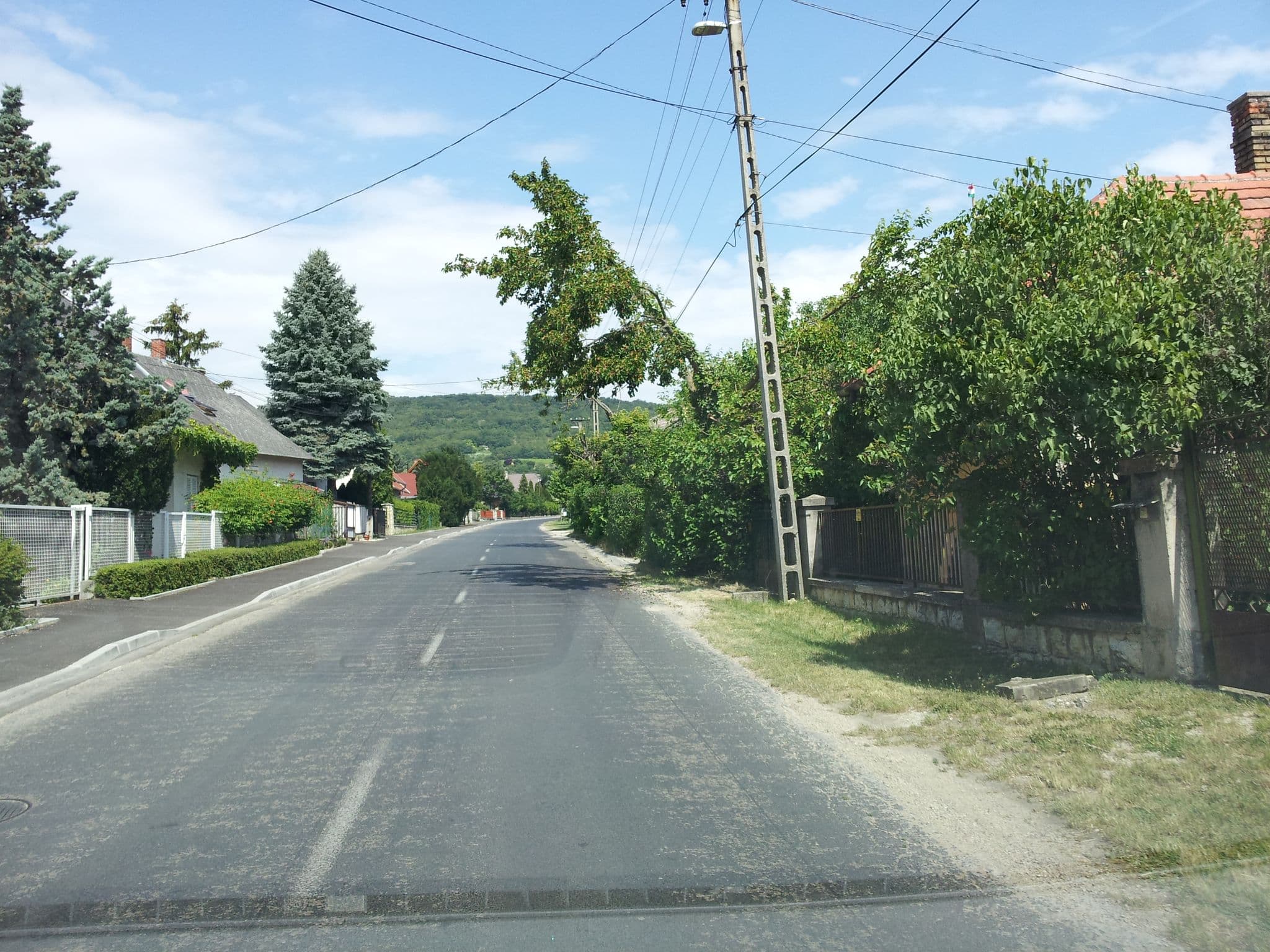 Street view near Rózsika Vendégház, Balatonfüred — © kolesajr (CC BY-SA · Mapillary)