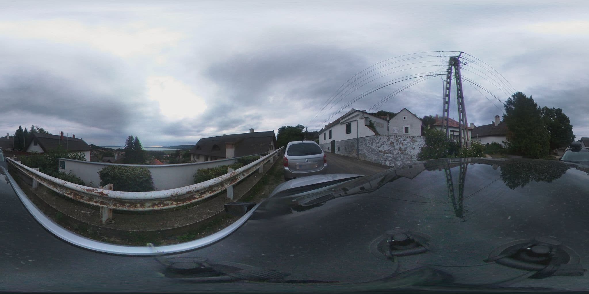 Street view near Apartmanház a Hazatérőhöz, Badacsonytomaj — © kami911 (CC BY-SA · Mapillary)