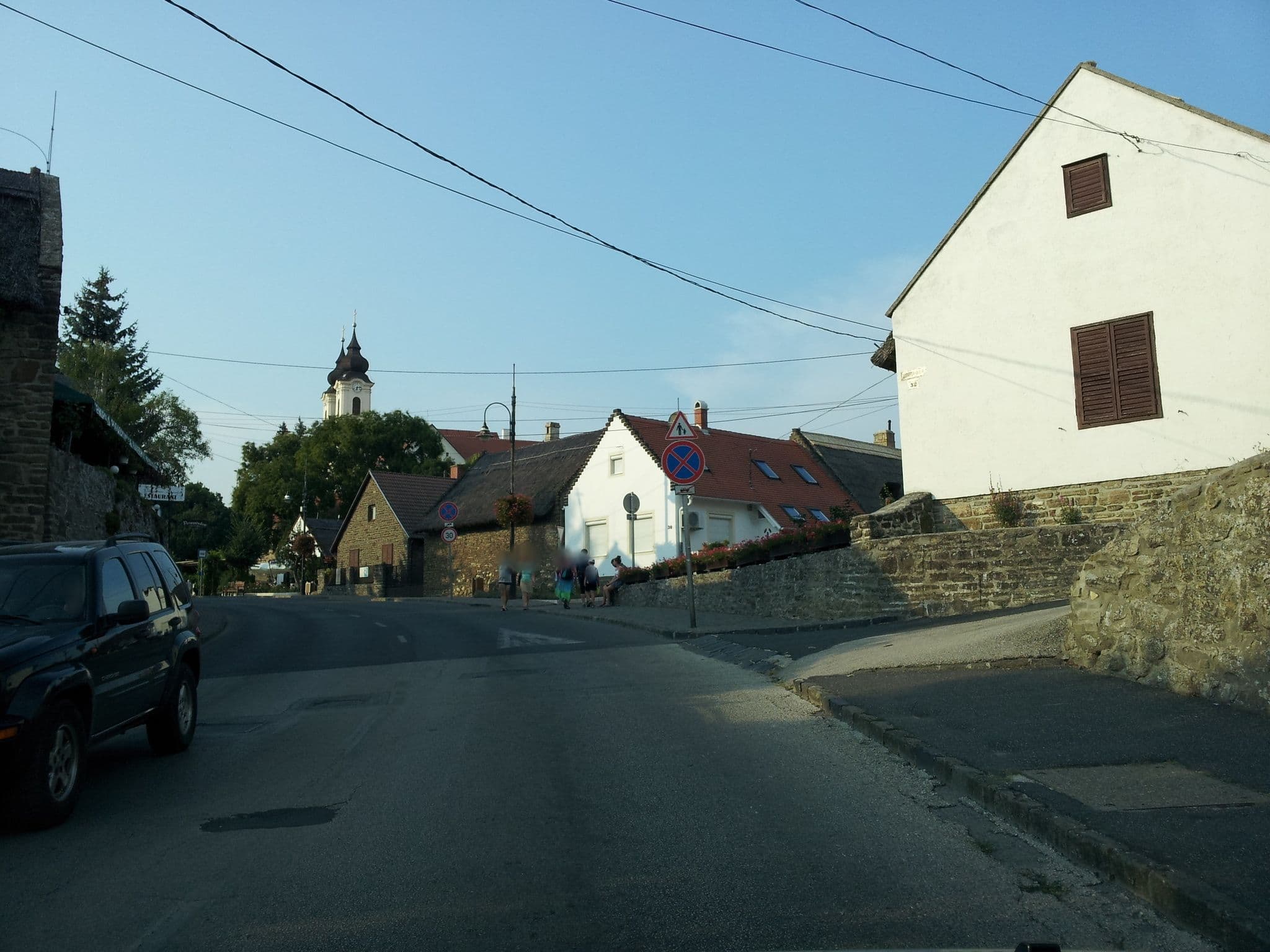 Street view near Centrum Vendégház, Tihany — © kolesajr (CC BY-SA · Mapillary)