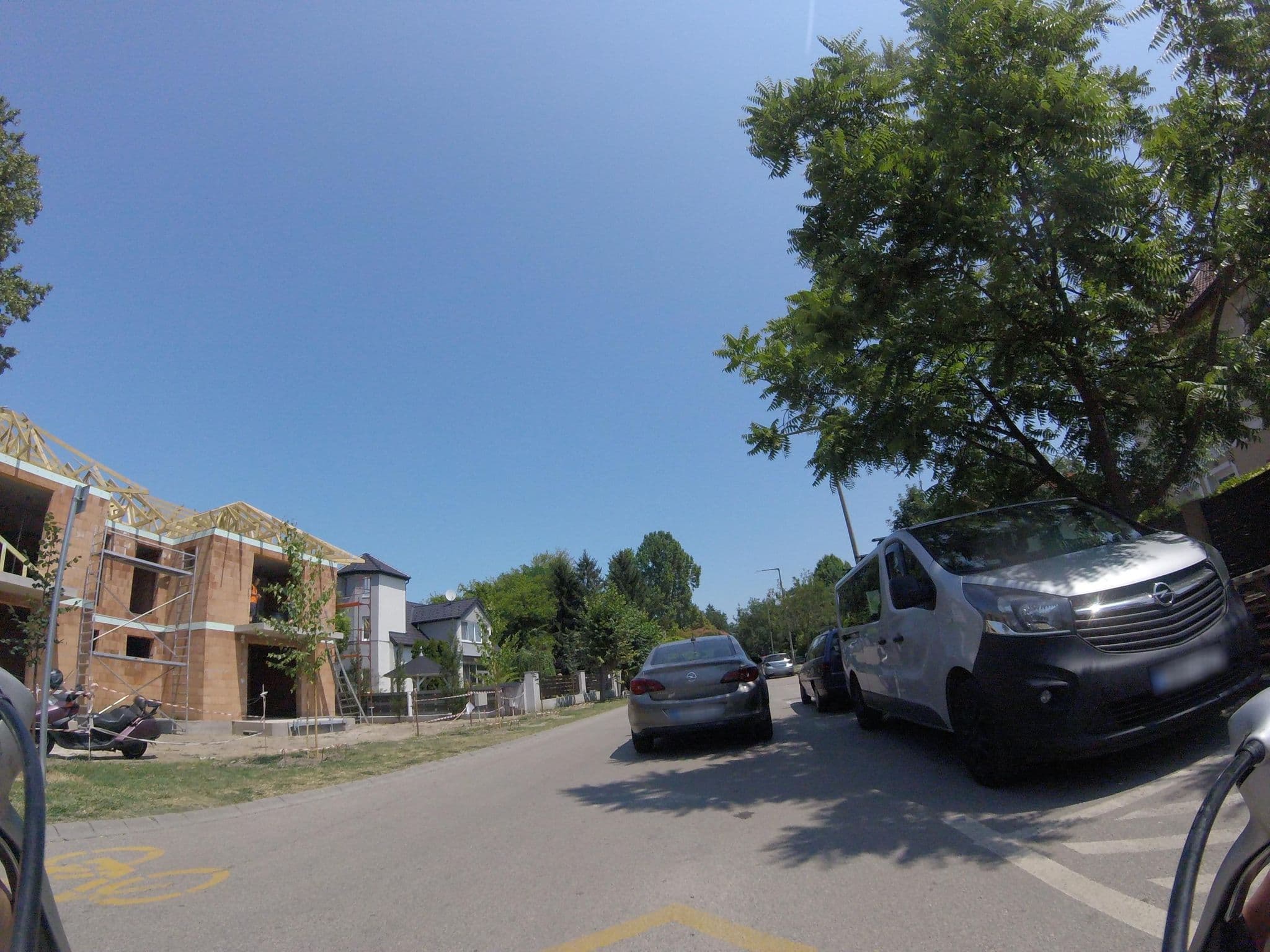 Street view near Ancsi Apartmanház Balatonlelle, Balatonlelle — © goprohero (CC BY-SA · Mapillary)