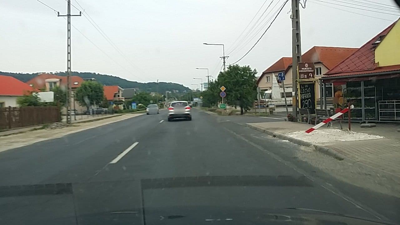 Street view near Babérsom Apartman Gyenesdiás, Gyenesdiás — © vst (CC BY-SA · Mapillary)