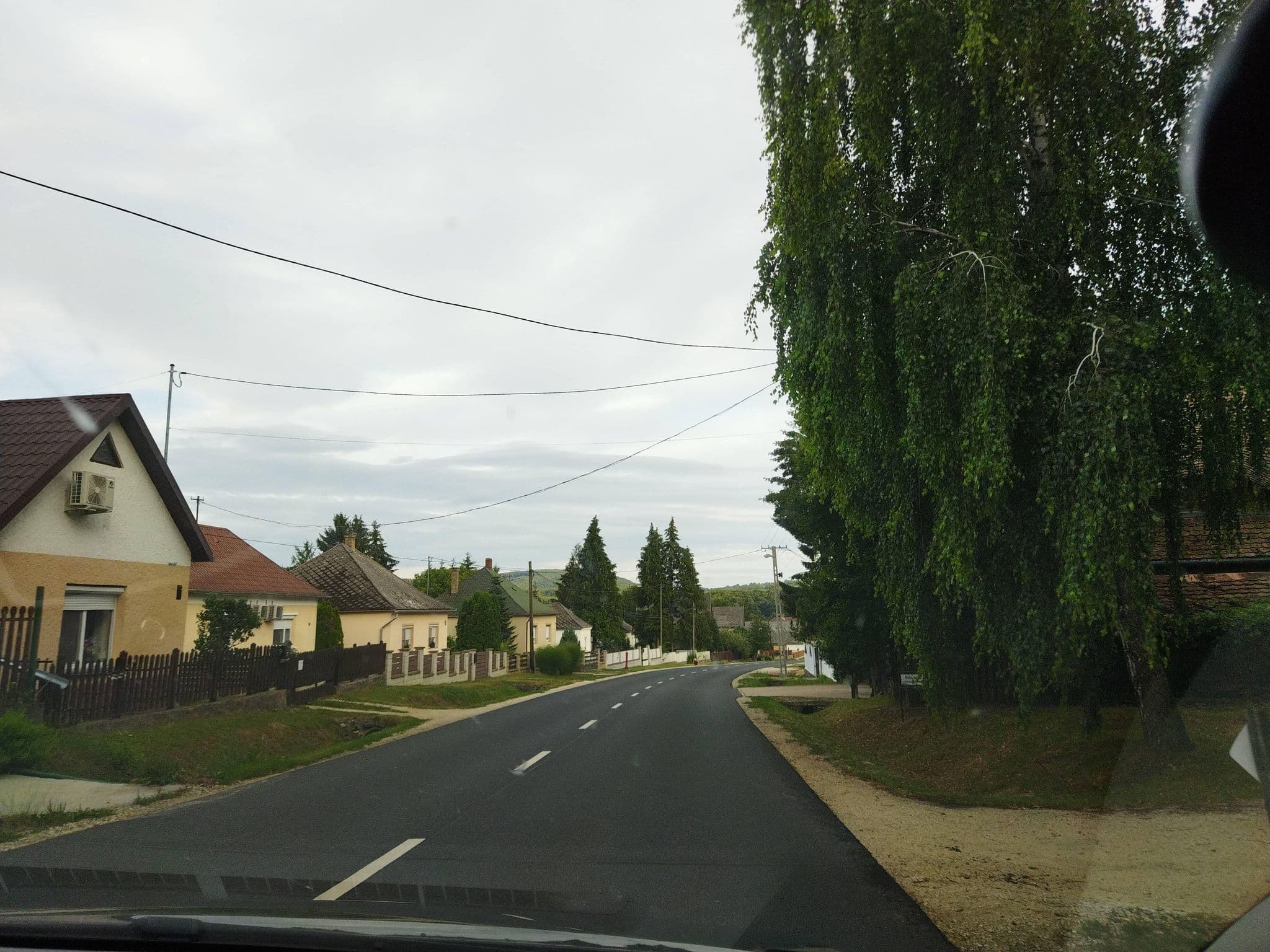 Street view near Breuer László Oktatóközpont, Zirc — © mmate (CC BY-SA · Mapillary)