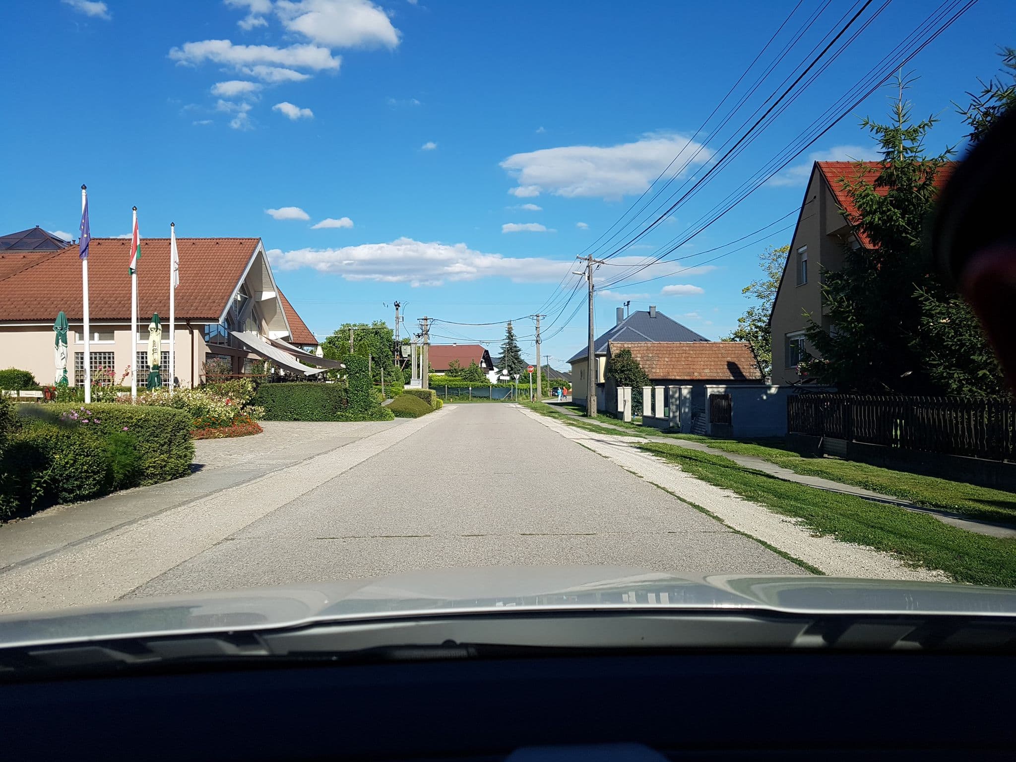 Street view near Orchidea Hotel Lipót, Hédervár — © grin (CC BY-SA · Mapillary)