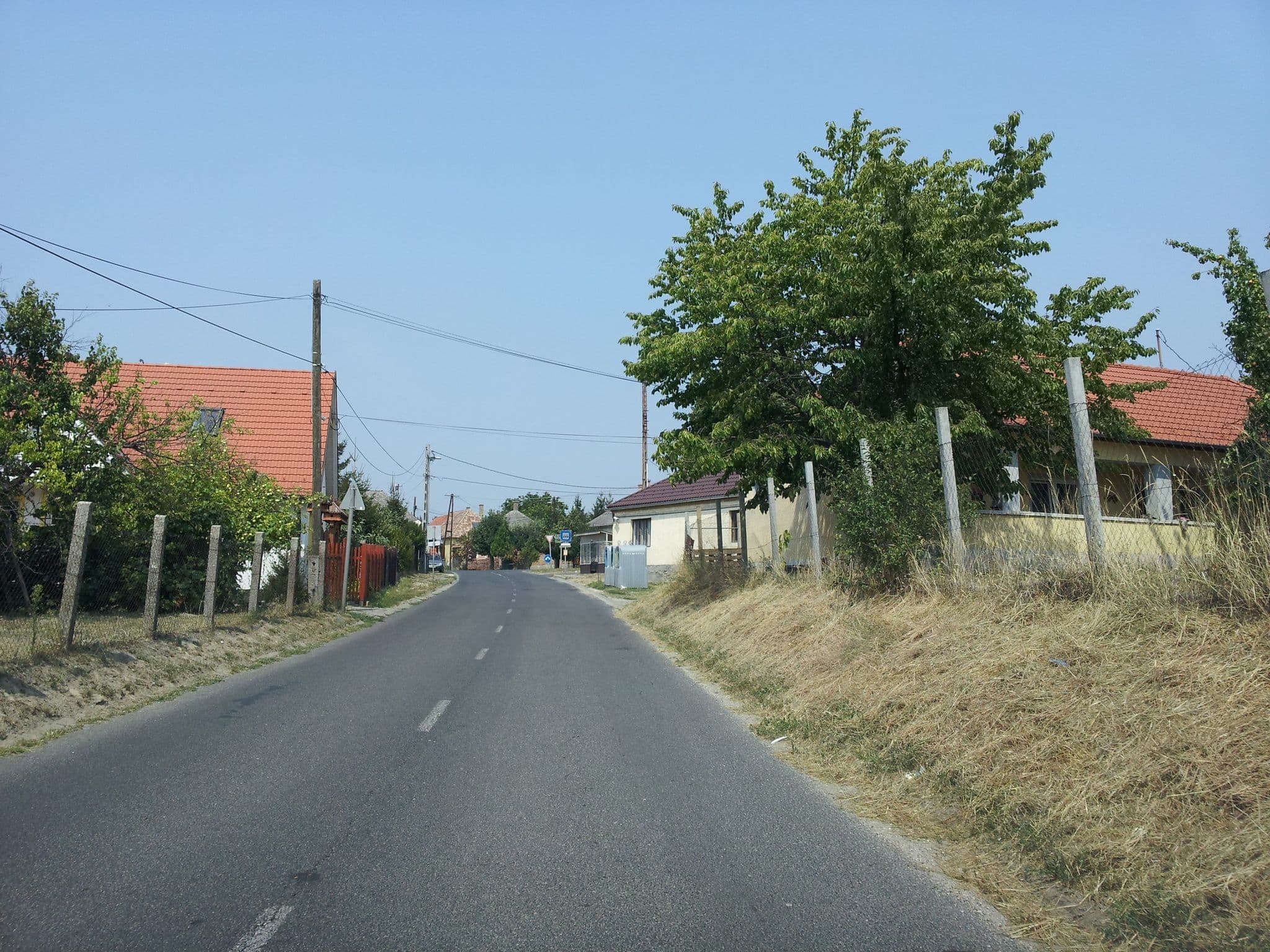 Street view near Sonnen FEWO, Pannonhalma — © kolesajr (CC BY-SA · Mapillary)
