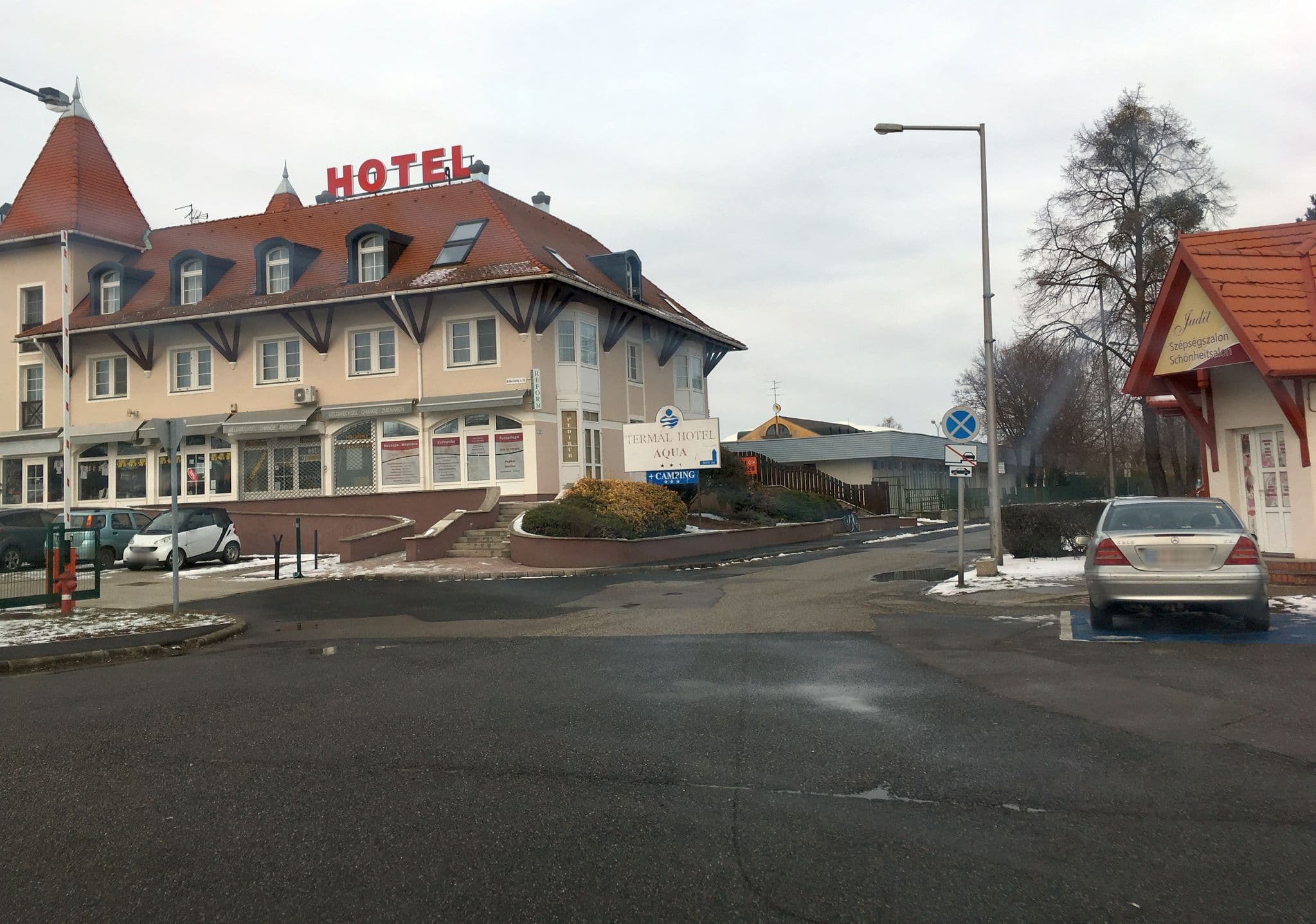 Street view near Babos Vendégház, Mosonmagyaróvár — © istefanos (CC BY-SA · Mapillary)