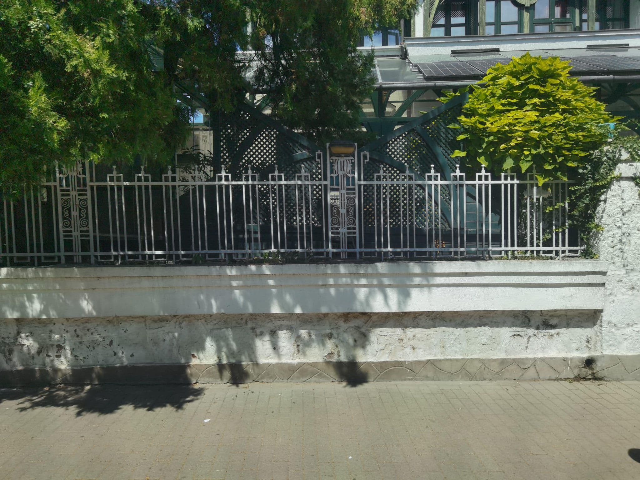 Street view near Best Western Janus Atrium Boutique Hotel & Spa ****, Siófok — © Gaurdein (CC BY-SA · Mapillary)