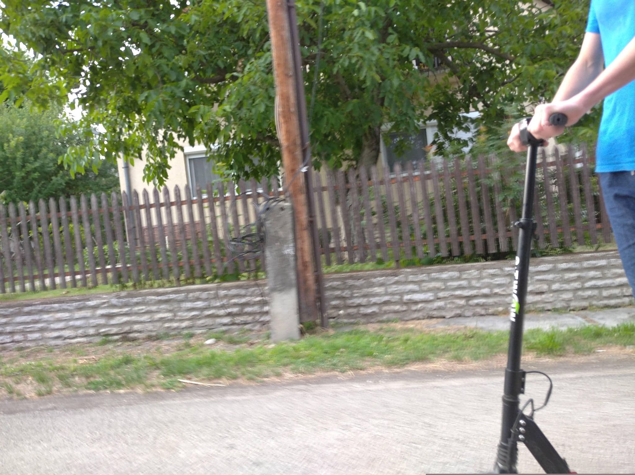 Street view near Erzsébet Vendéglő és Vendégház, Balatonkenese — © grozsa11 (CC BY-SA · Mapillary)