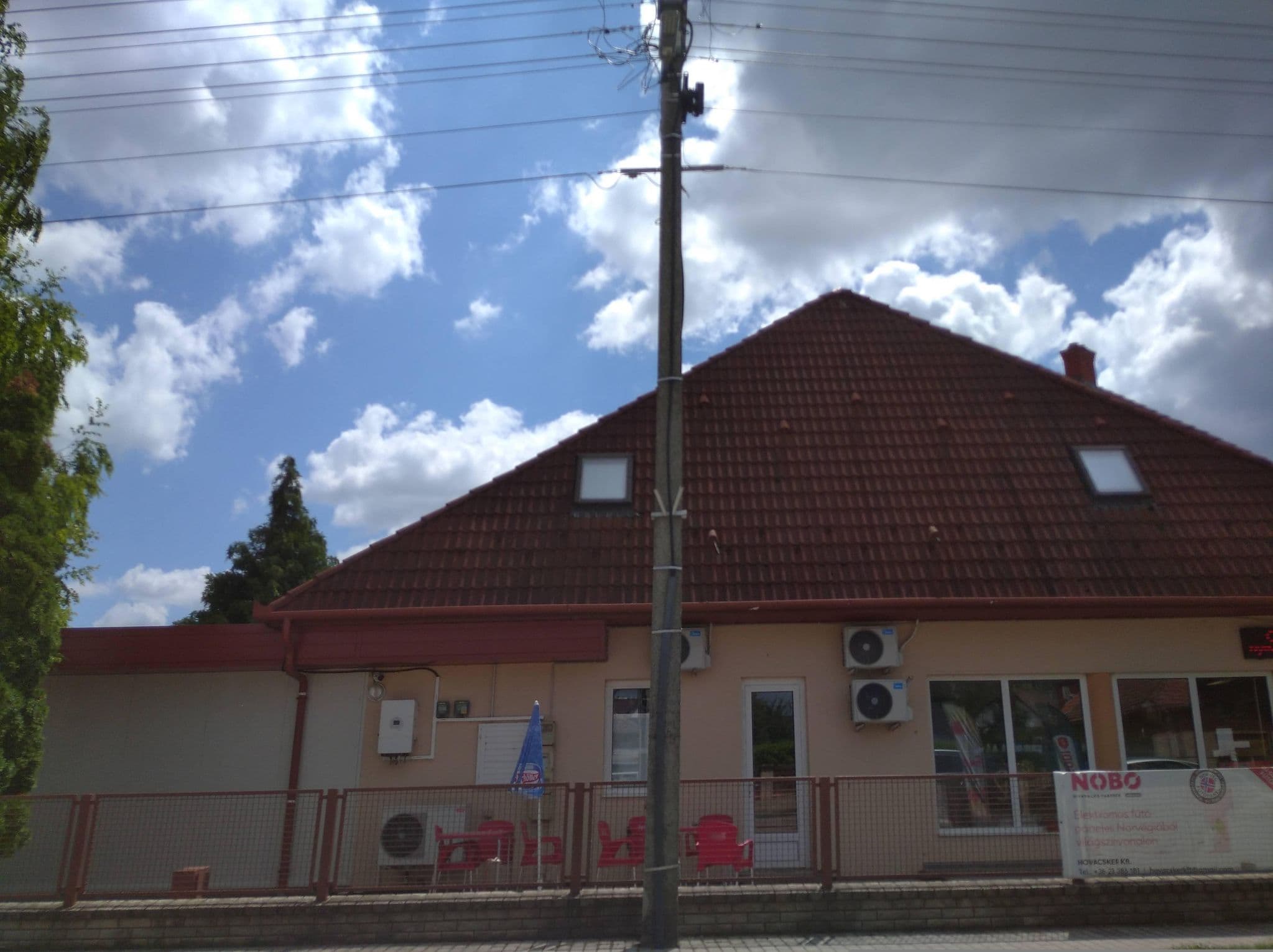 Street view near Dőry panzió, Velence — © grozsa11 (CC BY-SA · Mapillary)