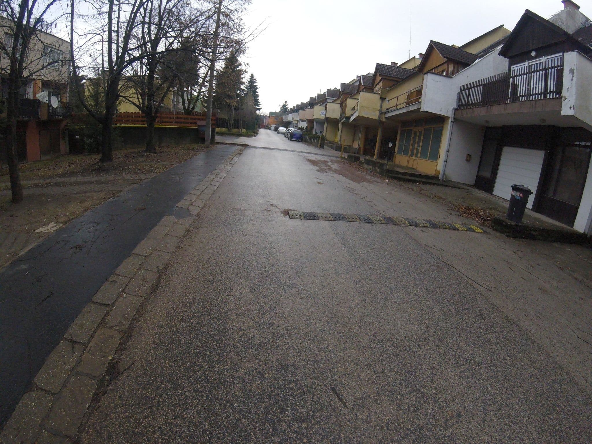 Street view near Phoenix Aktiv Hotel Budakeszi, Budakeszi — © utvonalfelmeresek (CC BY-SA · Mapillary)
