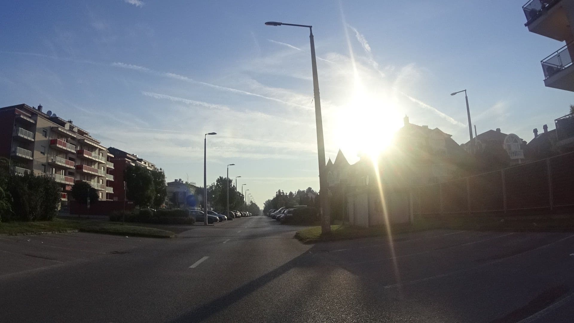Street view near Szivárvány Apartman Siófok, Siófok — © ramap (CC BY-SA · Mapillary)