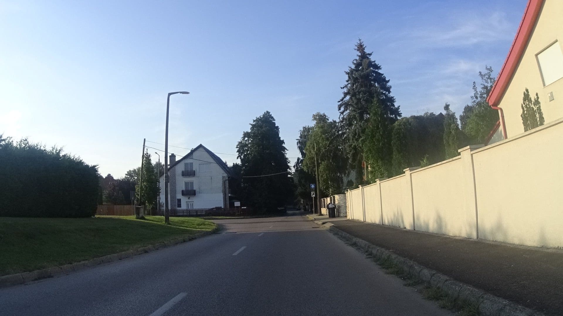 Street view near Sunrise-hostAID Panorama Resort Siófok, Siófok — © ramap (CC BY-SA · Mapillary)