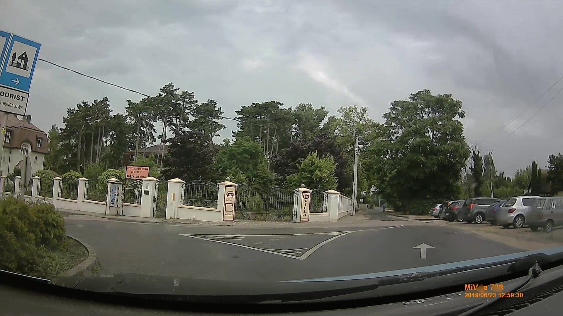 Street view near Éva Villa, Siófok — © geox123 (CC BY-SA · Mapillary)