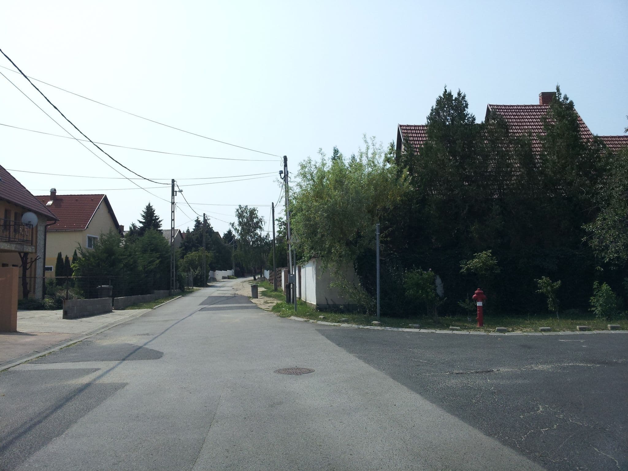 Street view near Nadins Guesthouse, Pákozd — © kolesajr (CC BY-SA · Mapillary)
