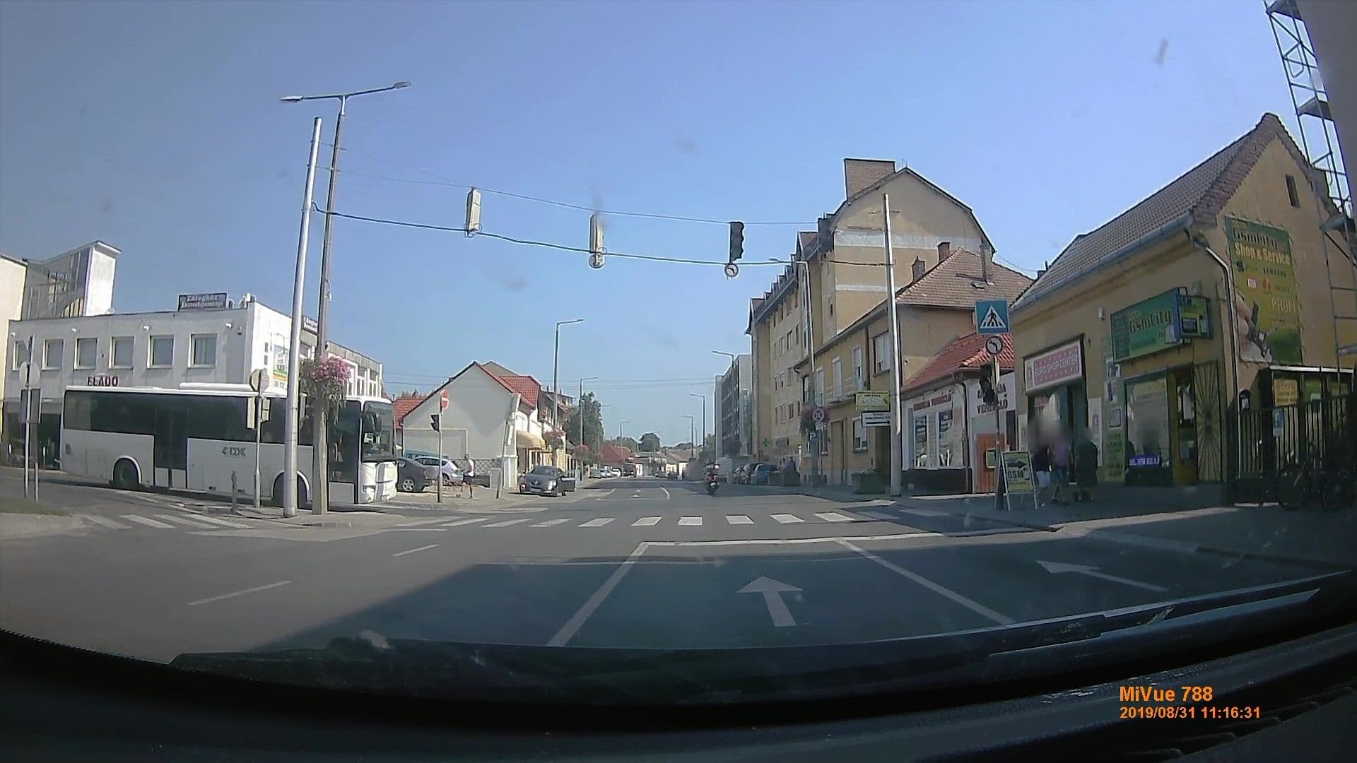 Street view near Lokomotiv Hostel, Siófok — © geox123 (CC BY-SA · Mapillary)