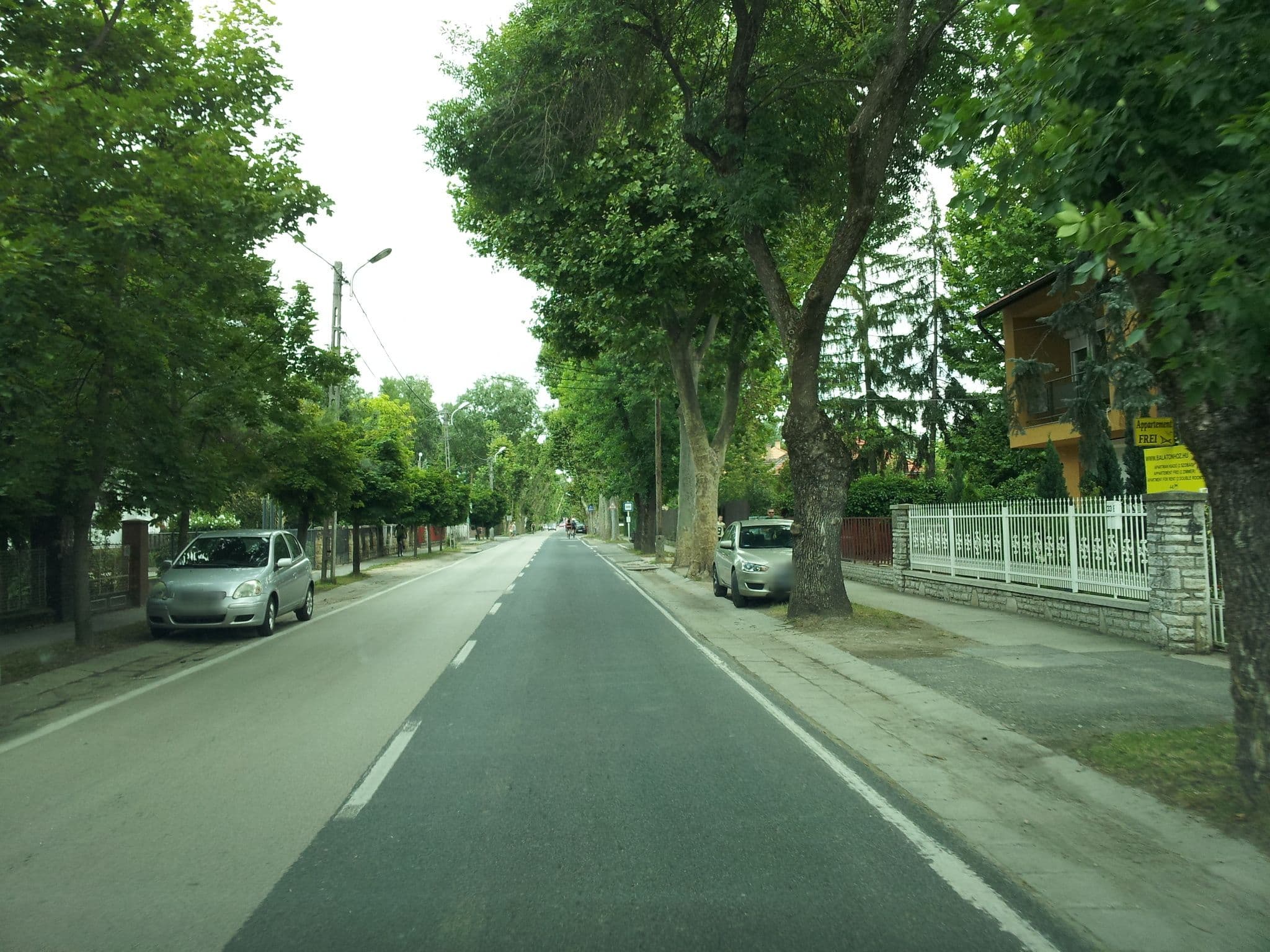 Street view near Csengeri Ház, Siófok — © kolesajr (CC BY-SA · Mapillary)