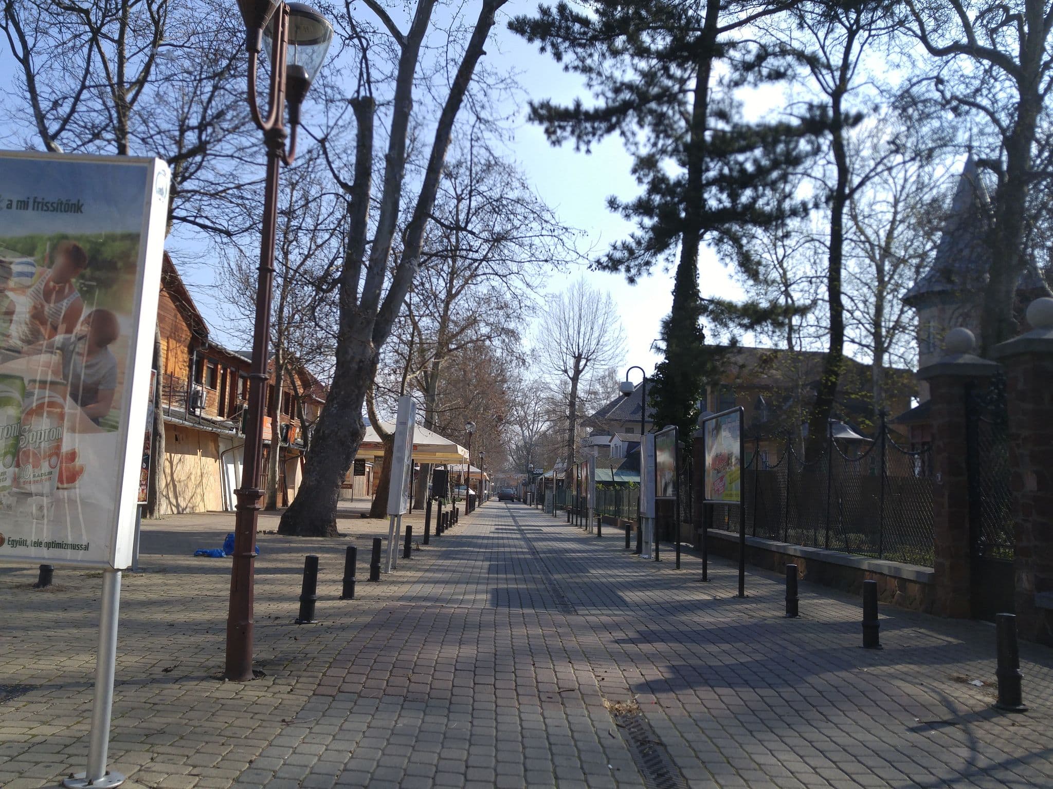 Street view near BLTN Garden, Siófok — © tamaes (CC BY-SA · Mapillary)