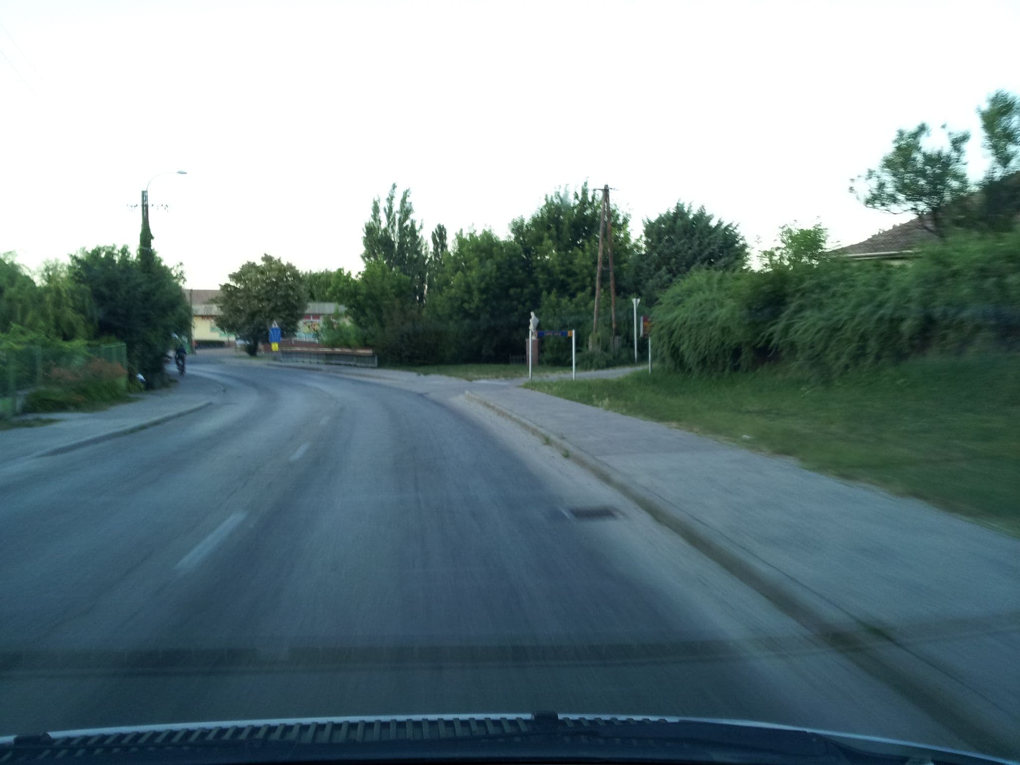 Street view near Kolostor Hotel, Balatonalmádi — © kolesajr (CC BY-SA · Mapillary)