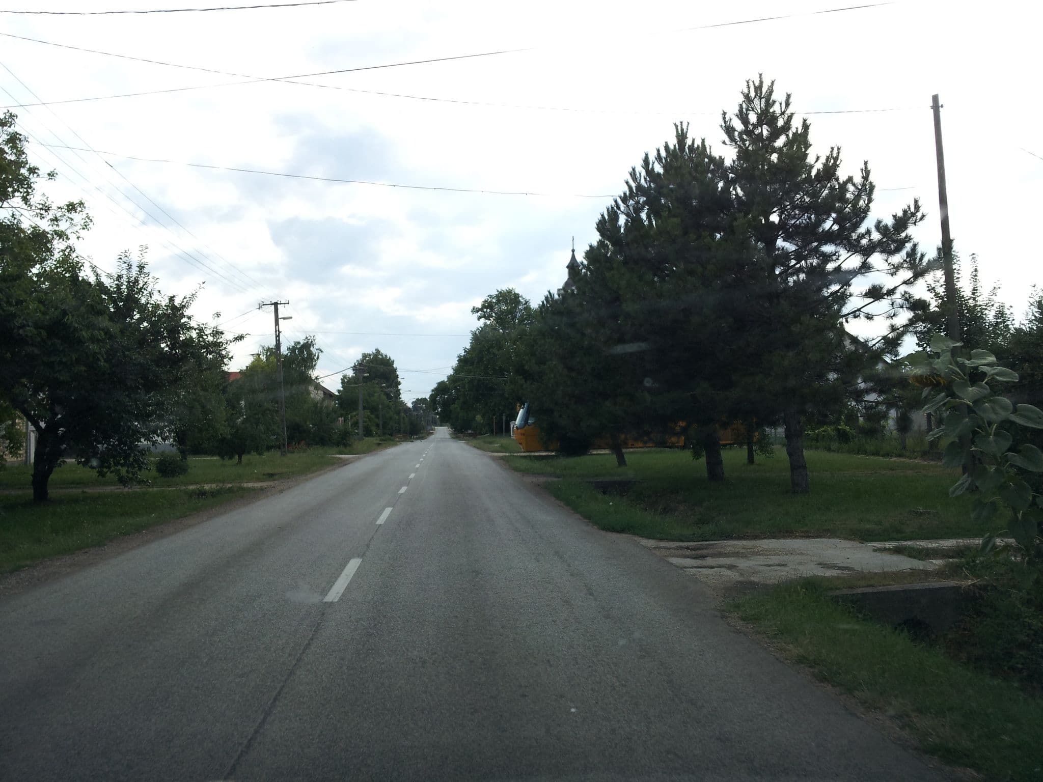Street view near Tuja Vendégház, Lajoskomárom — © kolesajr (CC BY-SA · Mapillary)
