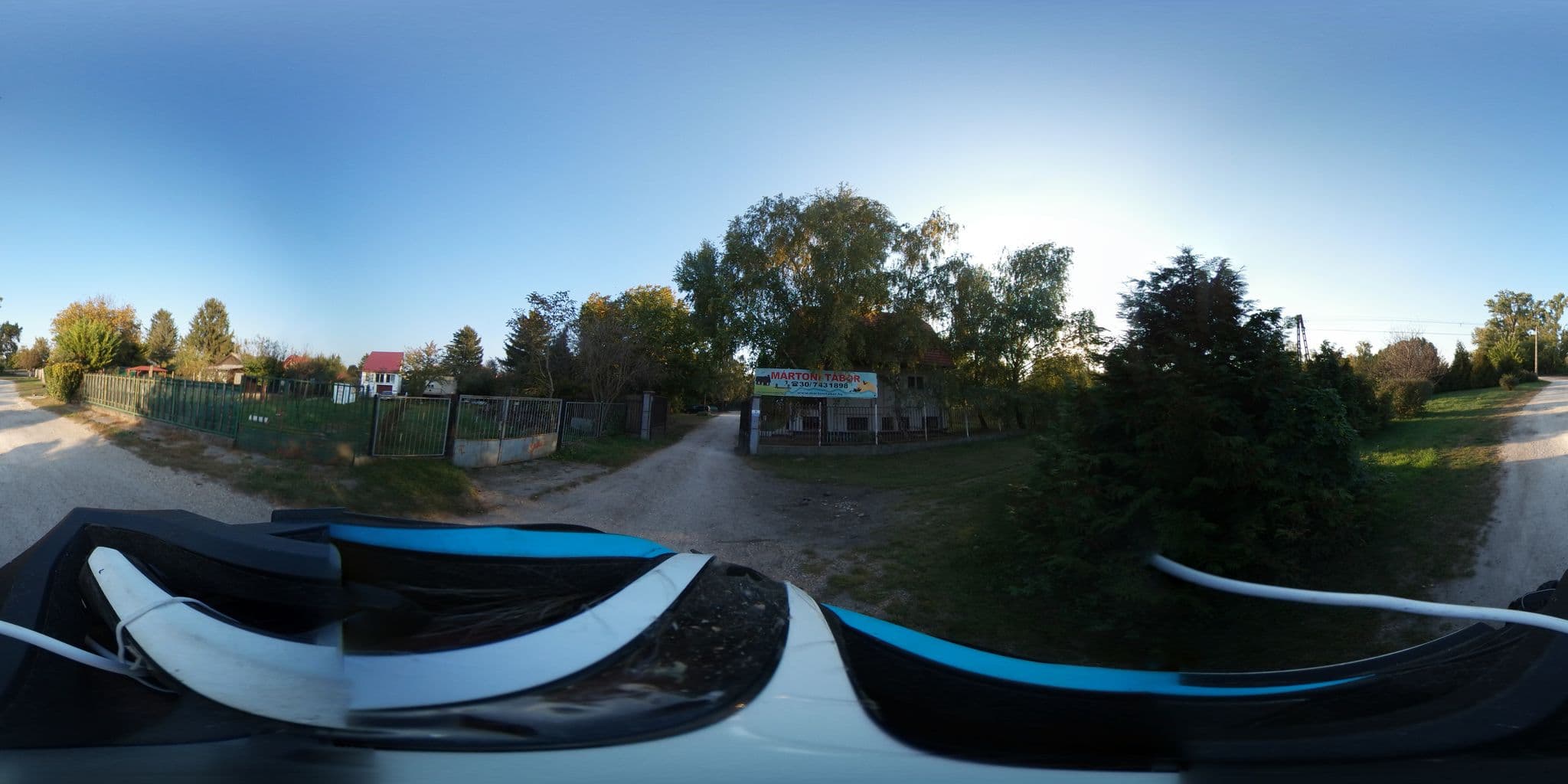 Street view near 1000 Mester Egyesület, Szigetújfalu — © tamas (CC BY-SA · Mapillary)
