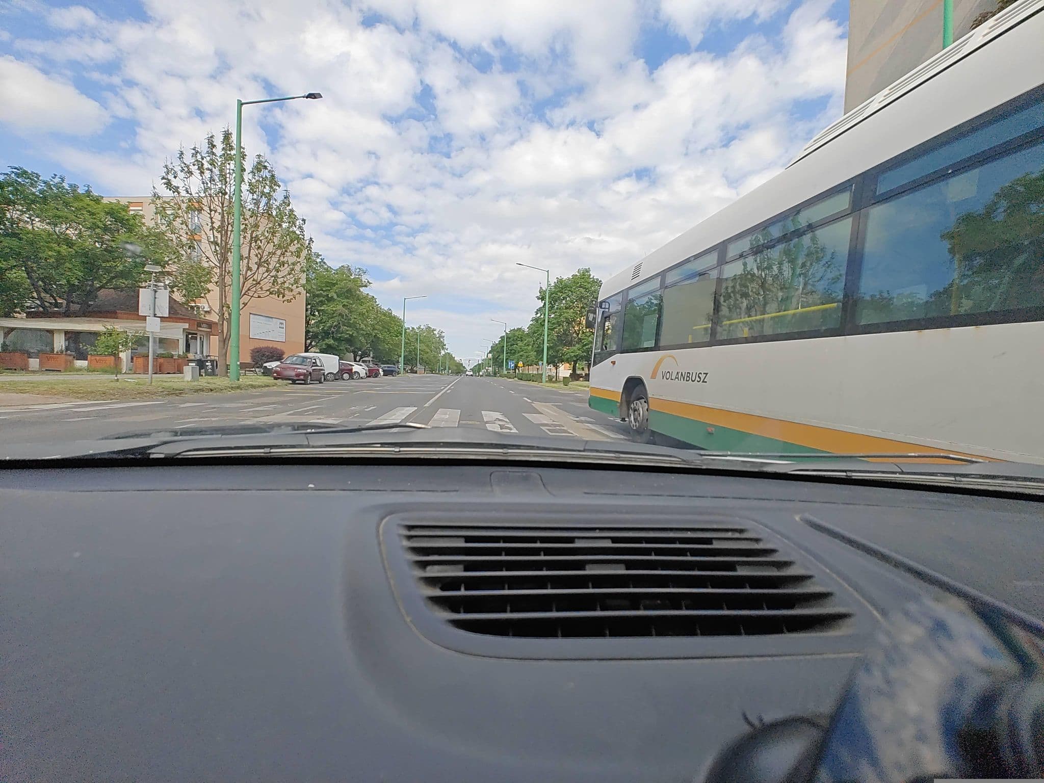 Street view near Kerpely Antal Kollègium (33-as), Dunaújváros — © Winner_hun (CC BY-SA · Mapillary)