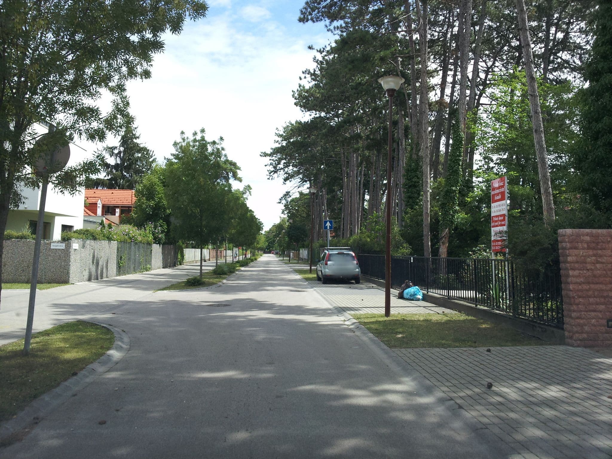 Street view near Zita Ház, Siófok — © kolesajr (CC BY-SA · Mapillary)