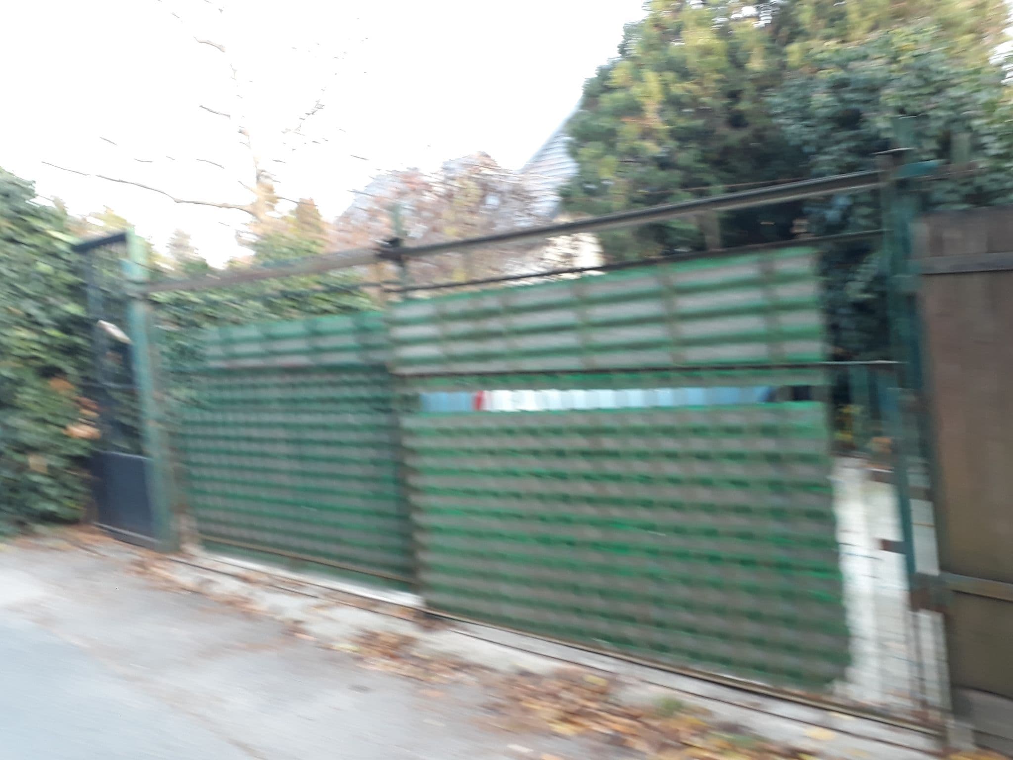 Street view near Frankhegyi Turistahaz, Mártonhegy — © vasony (CC BY-SA · Mapillary)