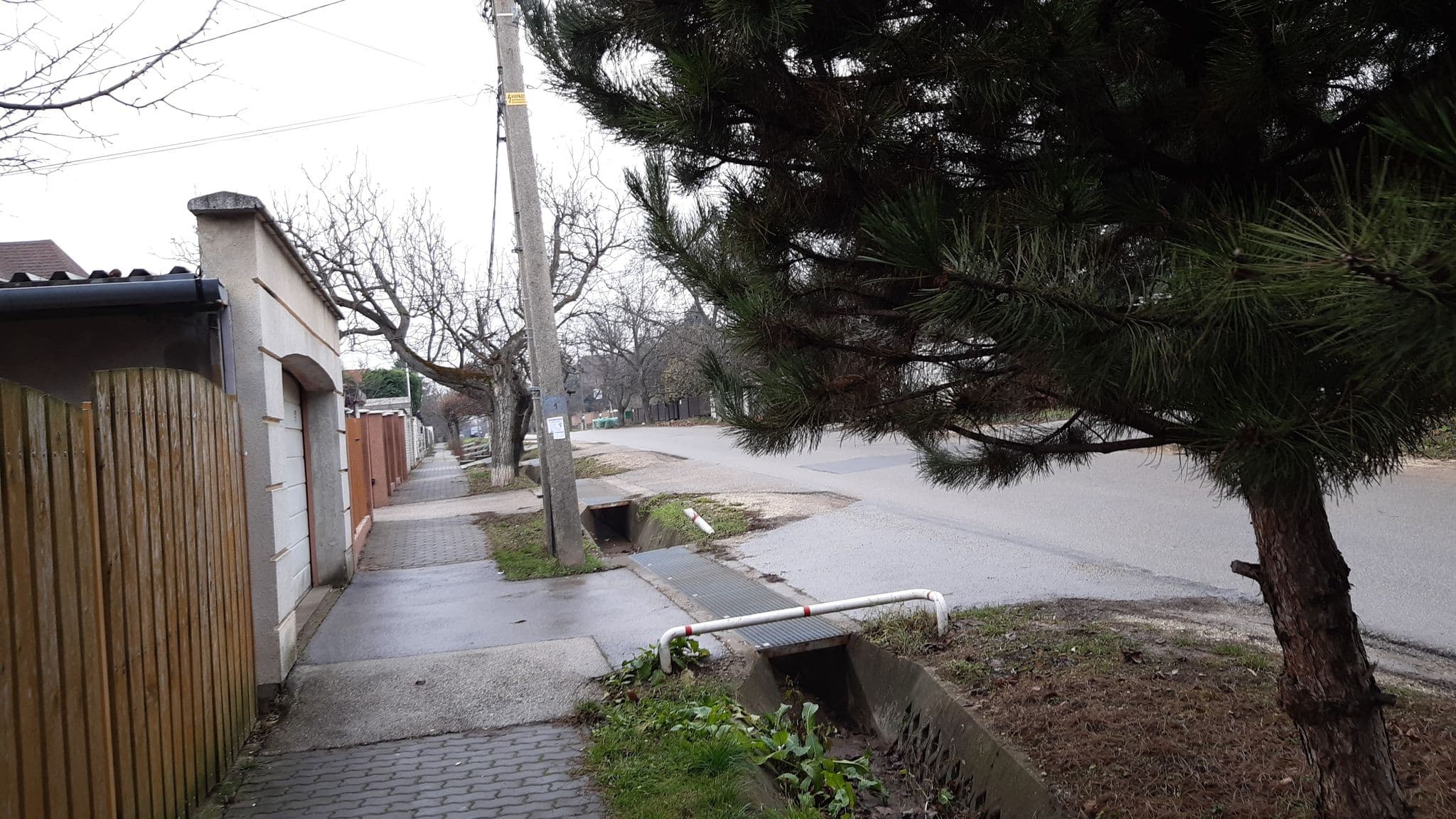 Street view near Szidiropulosz Edit, Budaörs — © vasony (CC BY-SA · Mapillary)