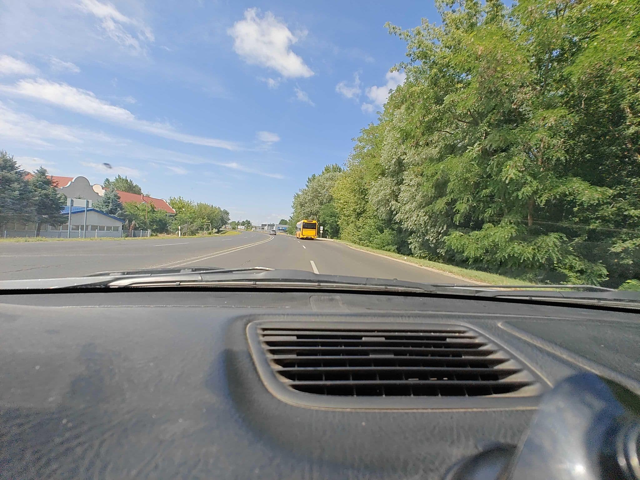 Street view near Catamaran Apartmanház Siófok, Siófok — © Winner_hun (CC BY-SA · Mapillary)
