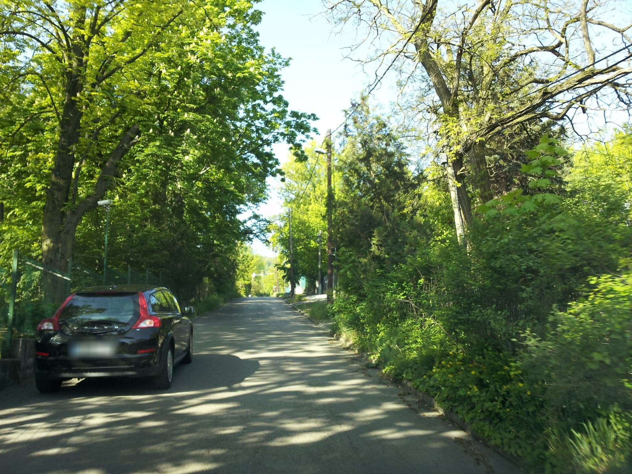 Street view near Villa Origo Hotel Budapest, Zugliget — © kolesajr (CC BY-SA · Mapillary)
