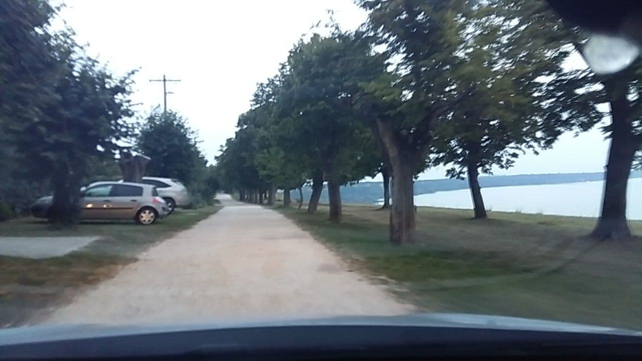 Street view near Kazinczy Villa Balatonakarattya, Balatonkenese — © vst (CC BY-SA · Mapillary)
