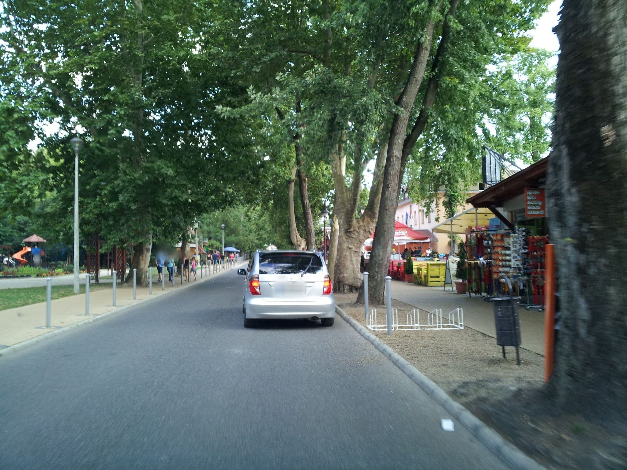 Street view near Villa Marina Inn, Siófok — © kolesajr (CC BY-SA · Mapillary)