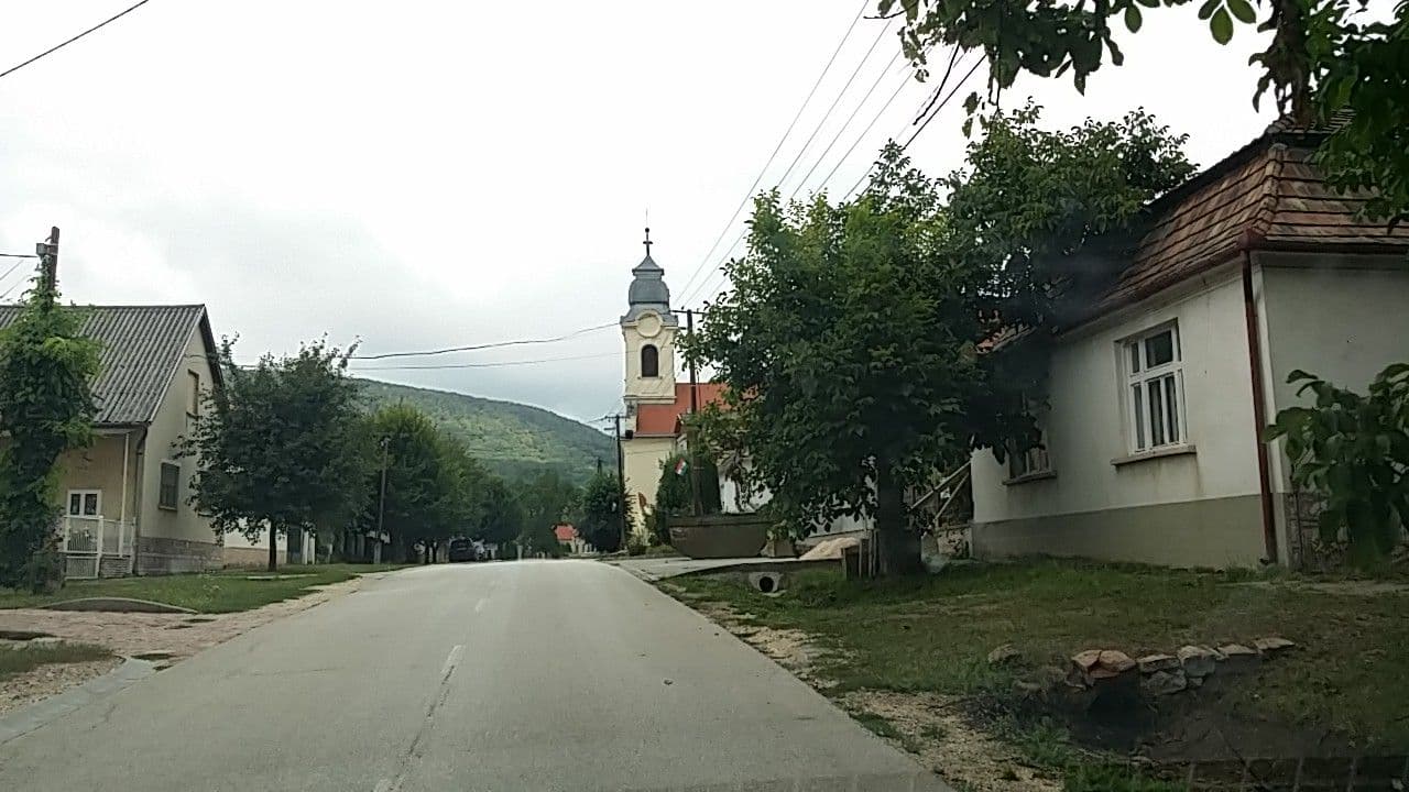 Street view near Csillagvirág Vendégház, Tardos — © utvonalfelmeresek (CC BY-SA · Mapillary)