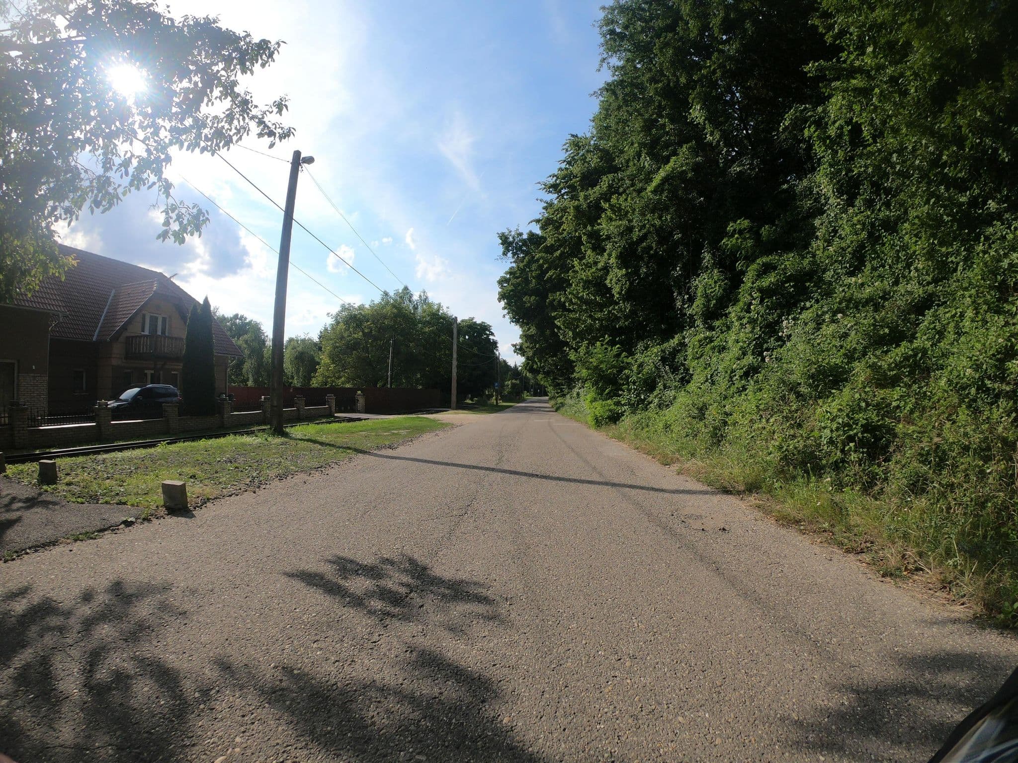 Street view near Aranytölgy Szálló, Diósjenő — © balazskozak (CC BY-SA · Mapillary)