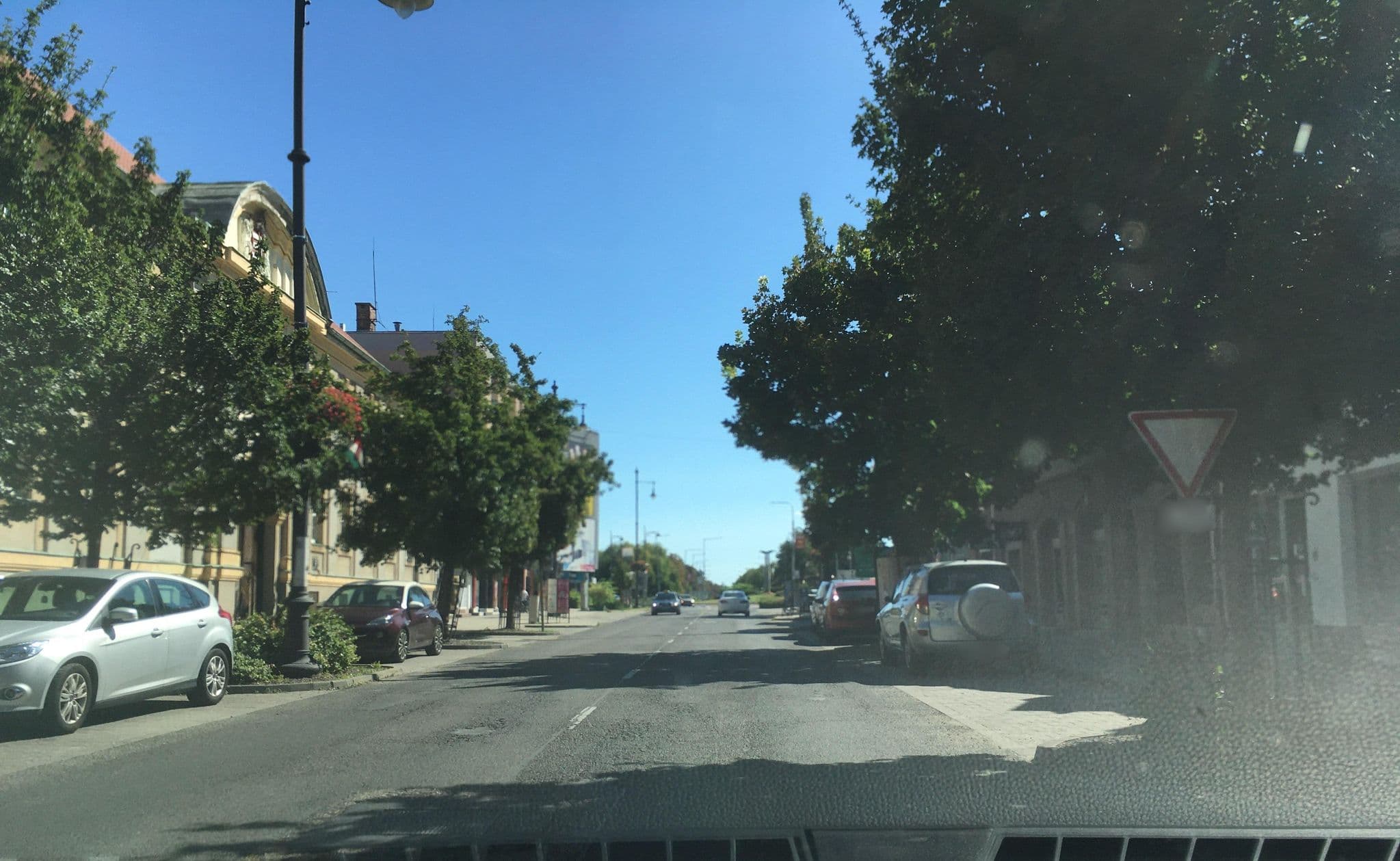 Street view near Kocsis Panzió, Komárom — © istefanos (CC BY-SA · Mapillary)