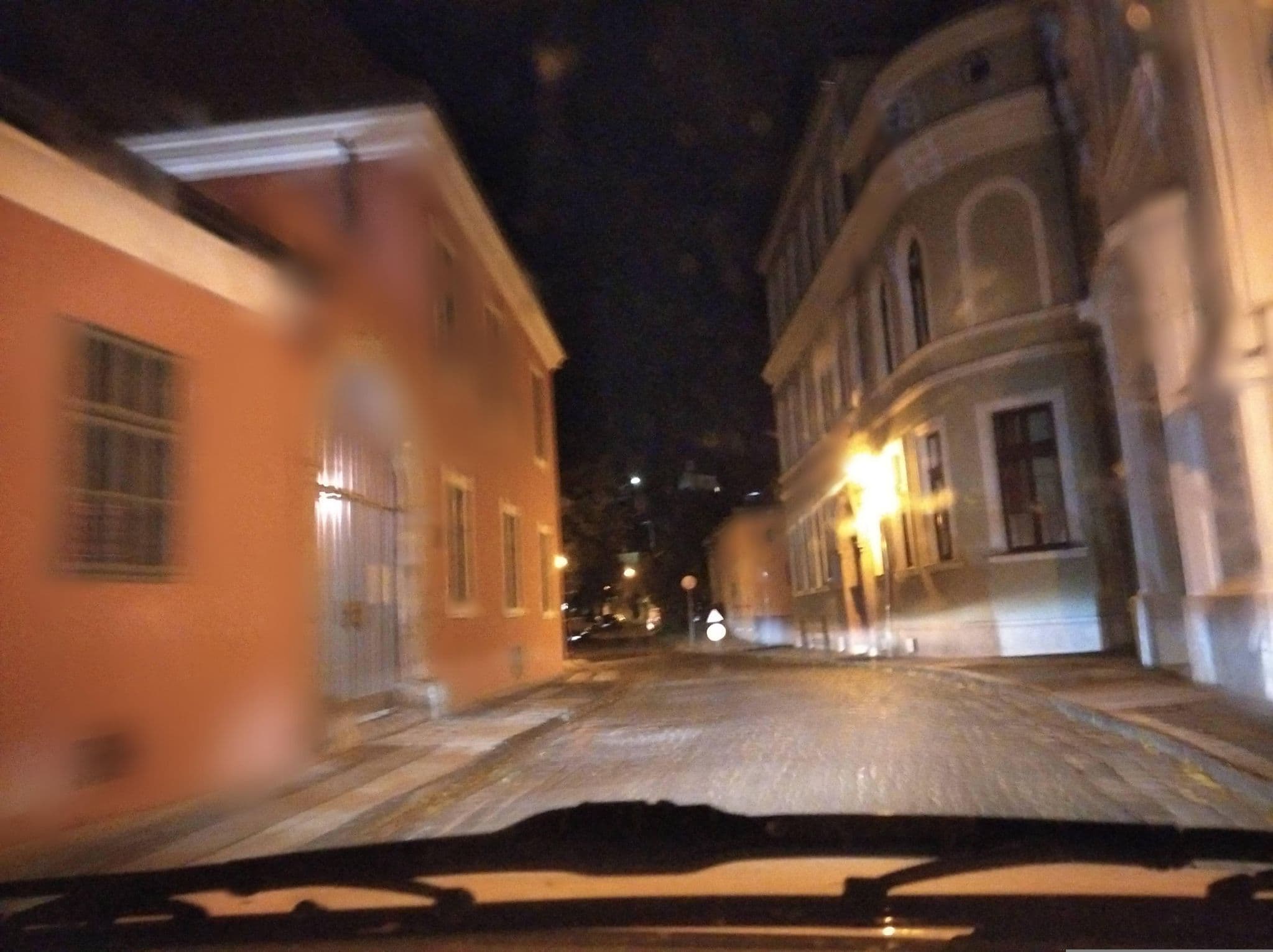 Street view near Ister Guesthouse, Esztergom — © grozsa11 (CC BY-SA · Mapillary)