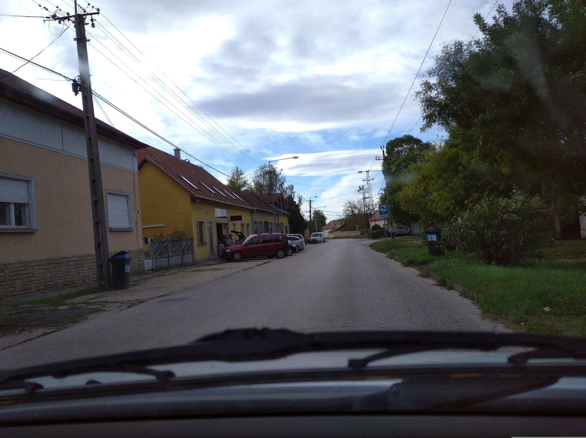 Street view near Kárpátia Panzió***, Esztergom — © grozsa11 (CC BY-SA · Mapillary)